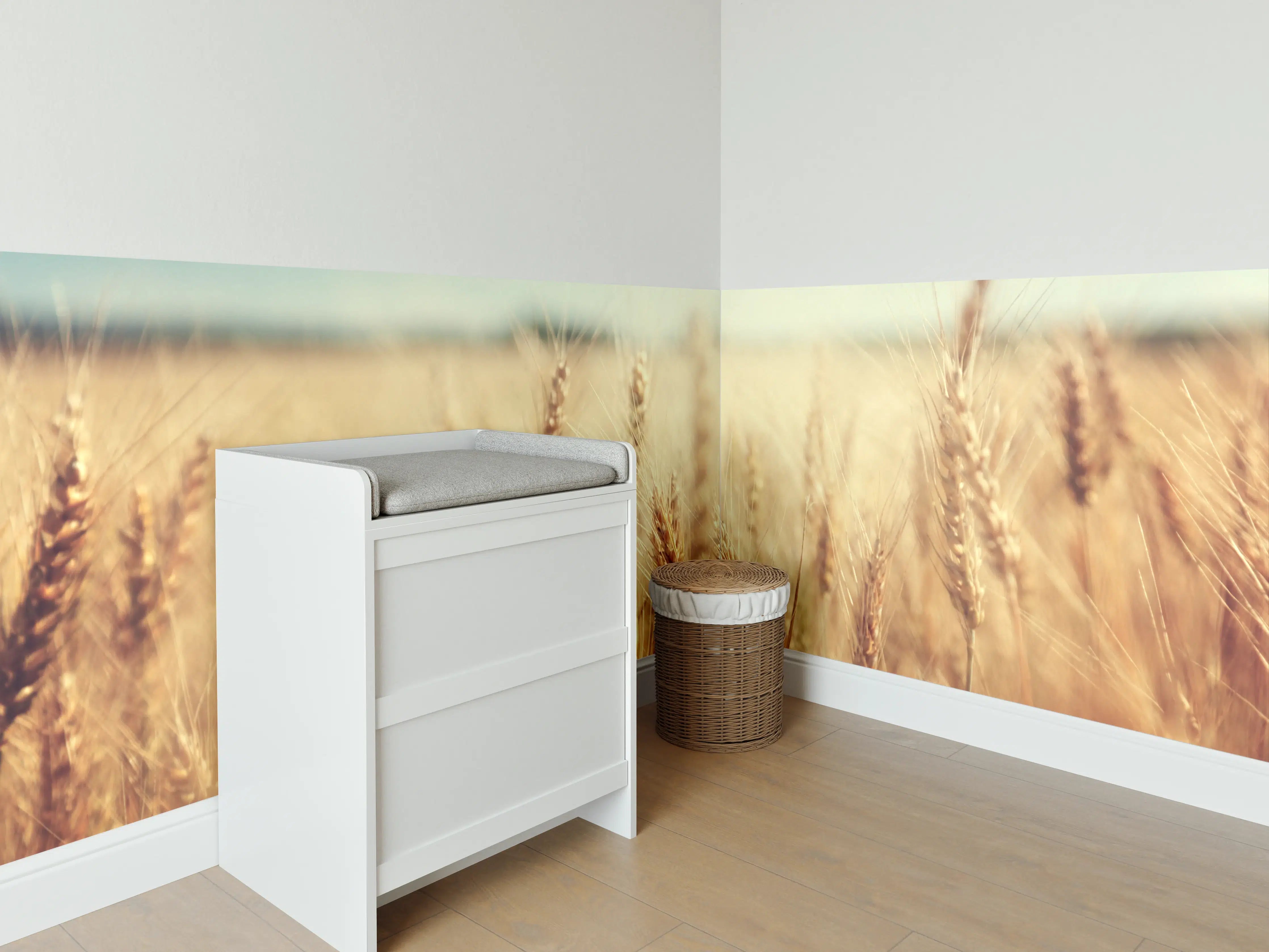 Babyzimmer Wandgestaltung - goldenes Weizenfeld in der Sonne