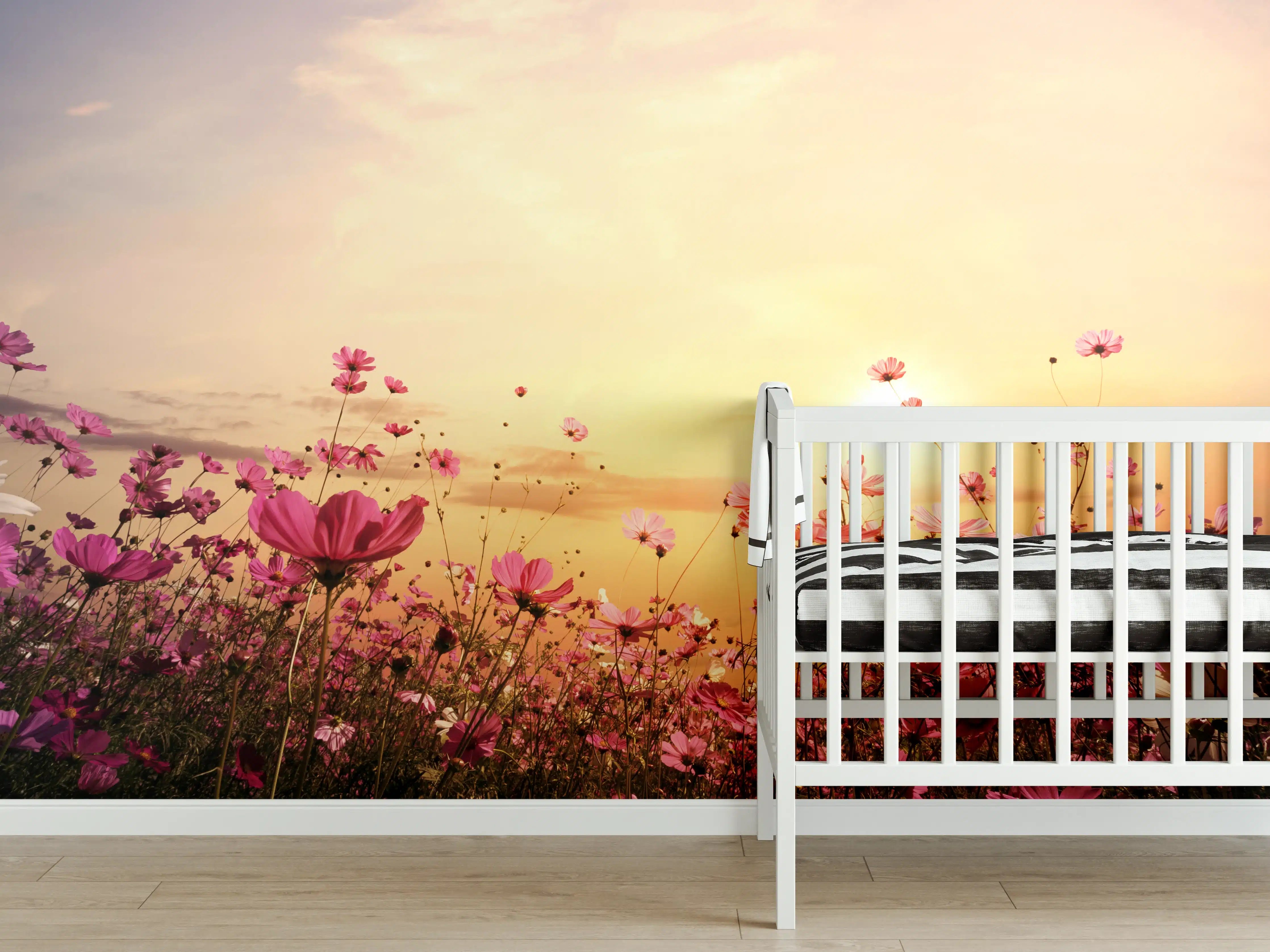 Babyzimmer Wandgestaltung - rosa Kosmosblumenfeld