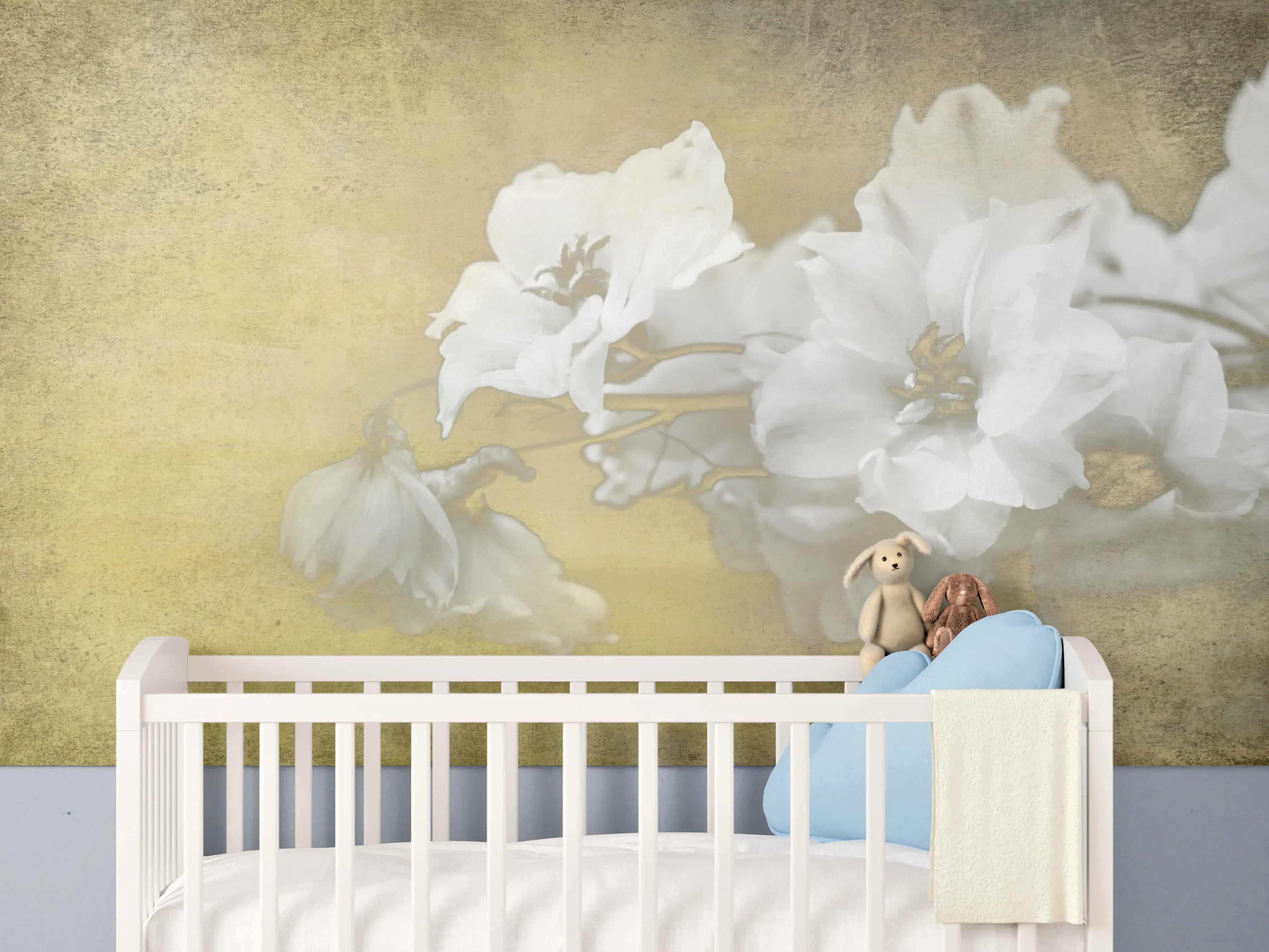 Babyzimmer Wandgestaltung - weiße Blumen auf goldenem Hintergrund