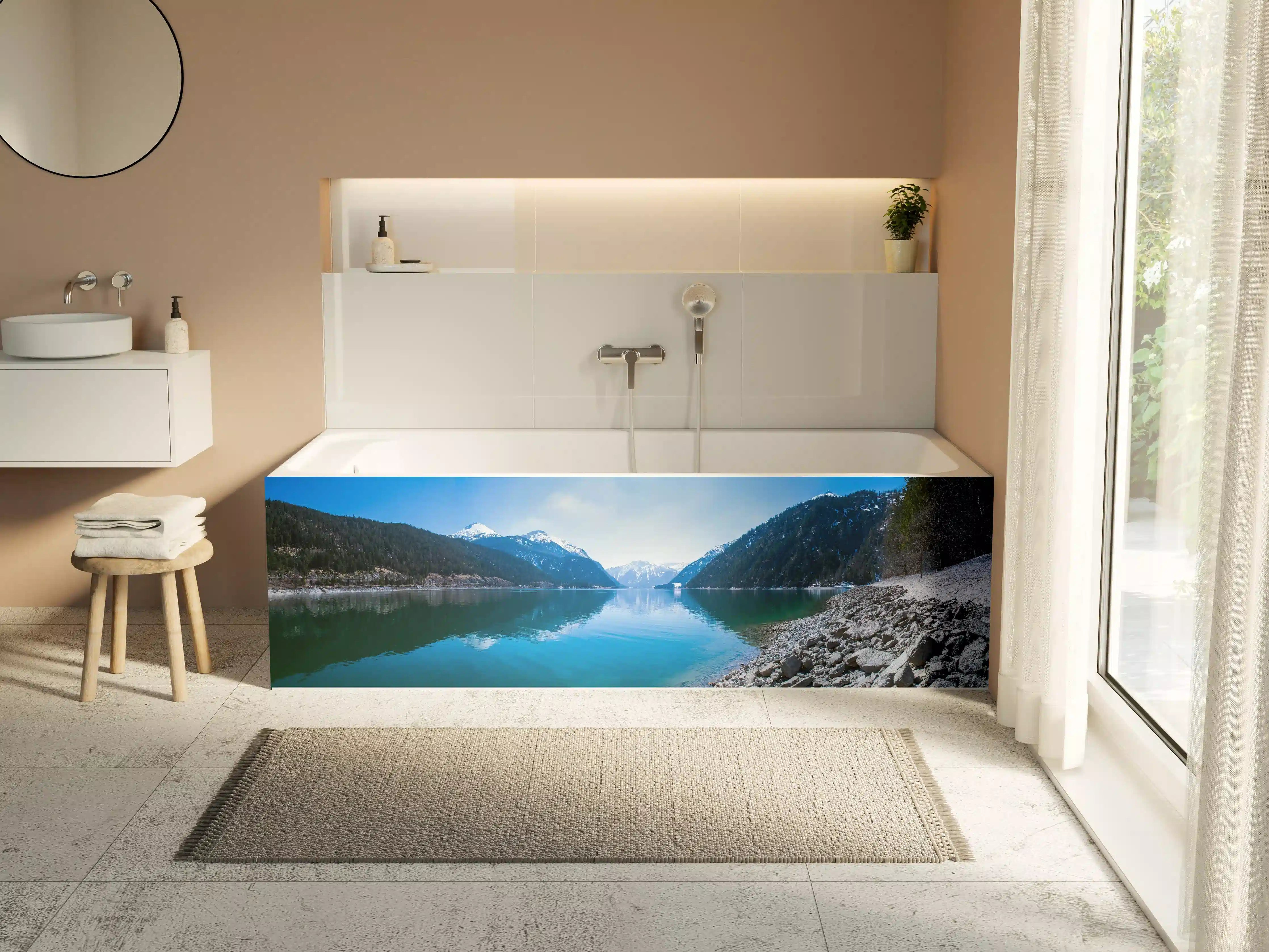 Badewannen-Rückwand - Achensee in Österreich