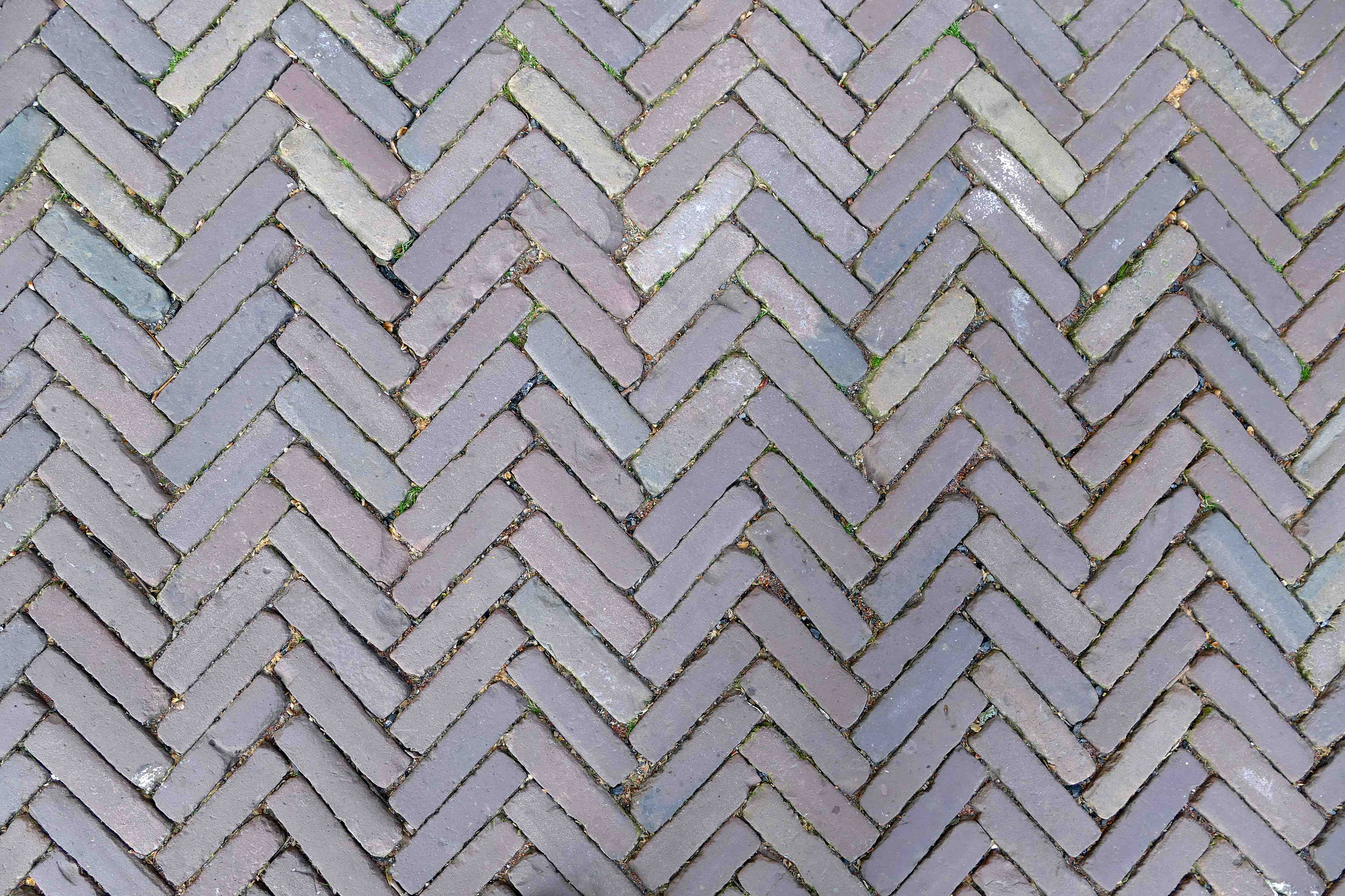 Badewannen-Rückwand-Alte Pflastersteine in Grautönen