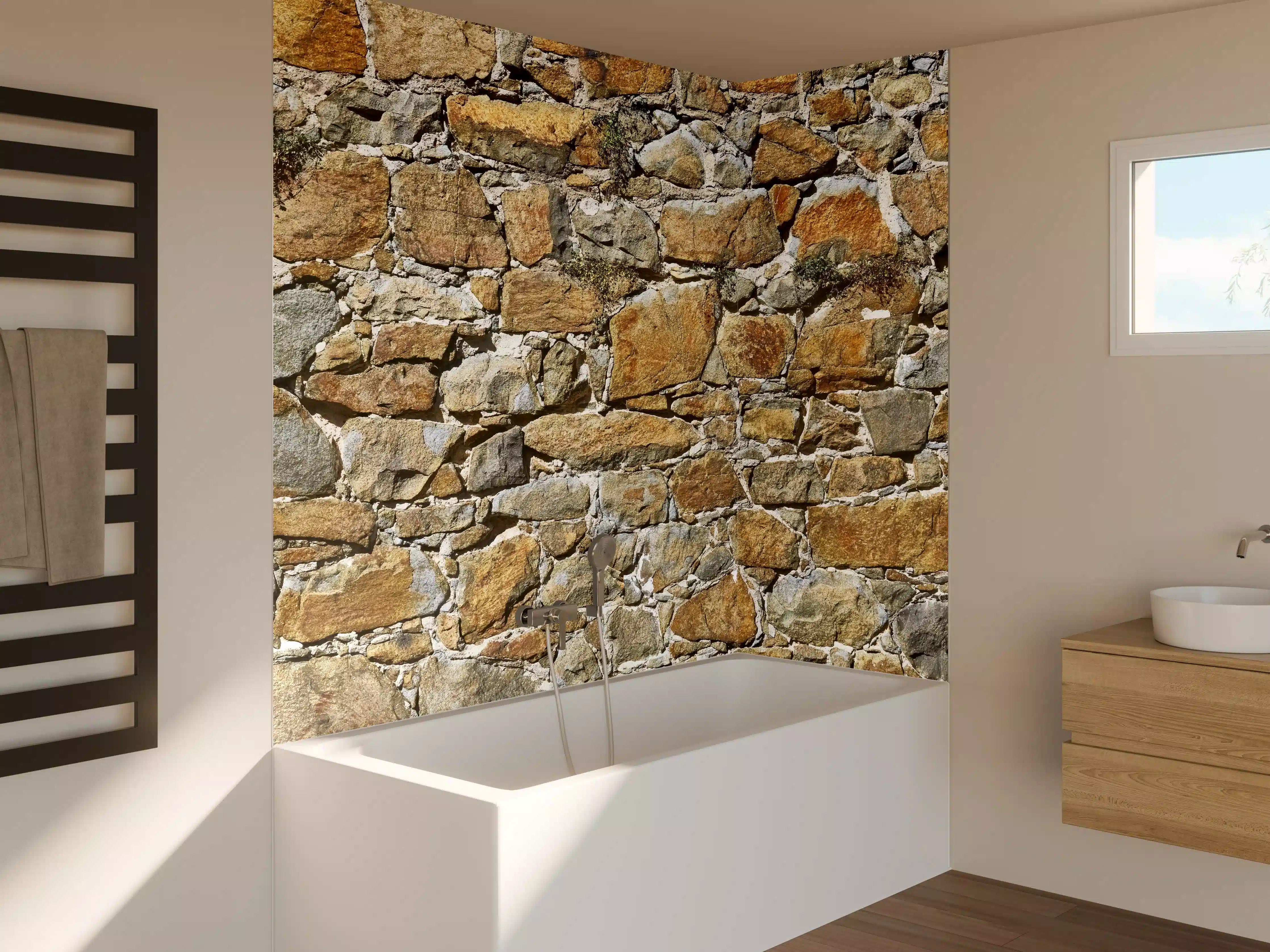 Badewannen-Rückwand - Alte unverputzte Burgmauer