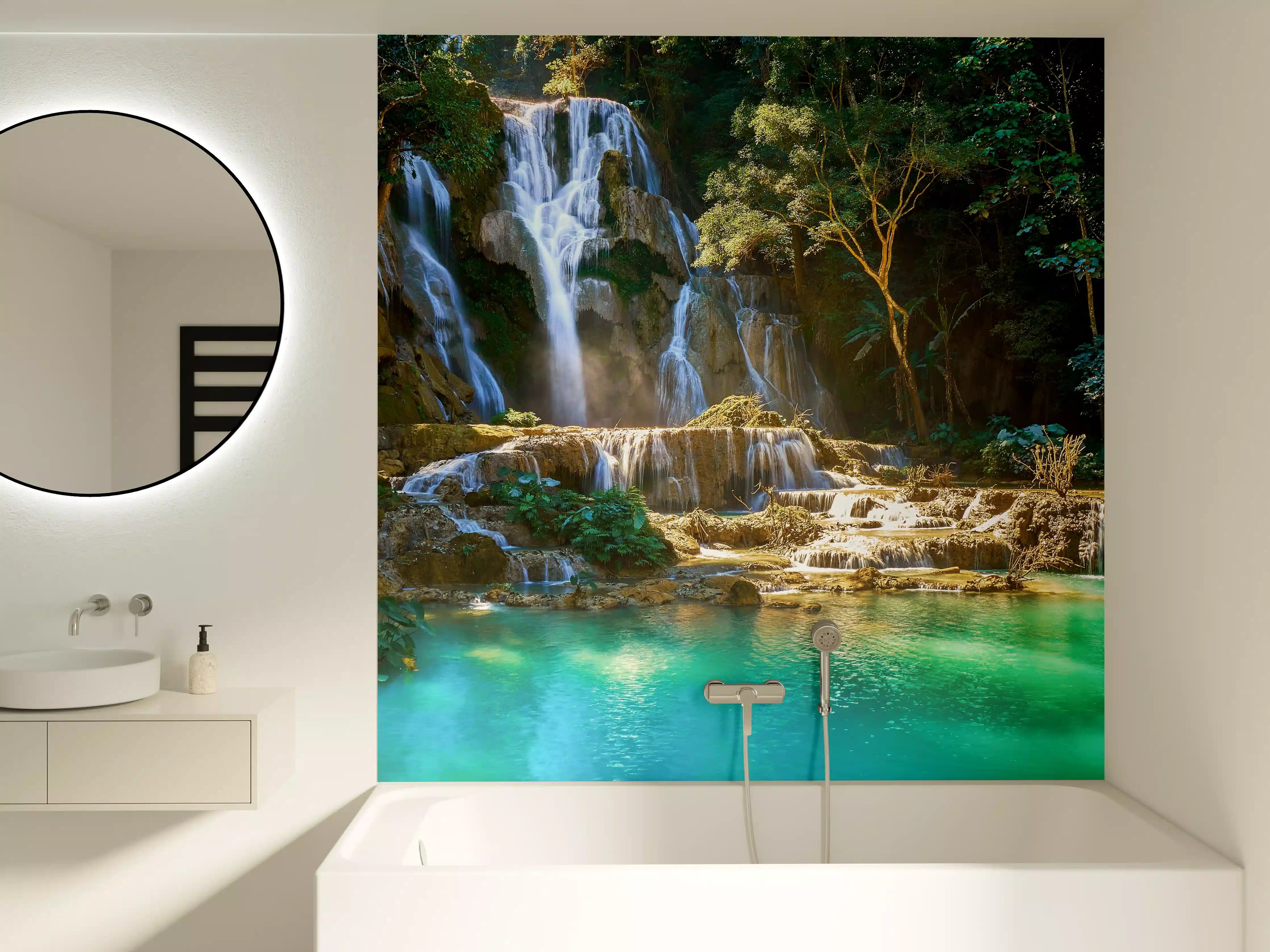 Badewannen-Rückwand - Atemberaubender Wasserfall in Laos