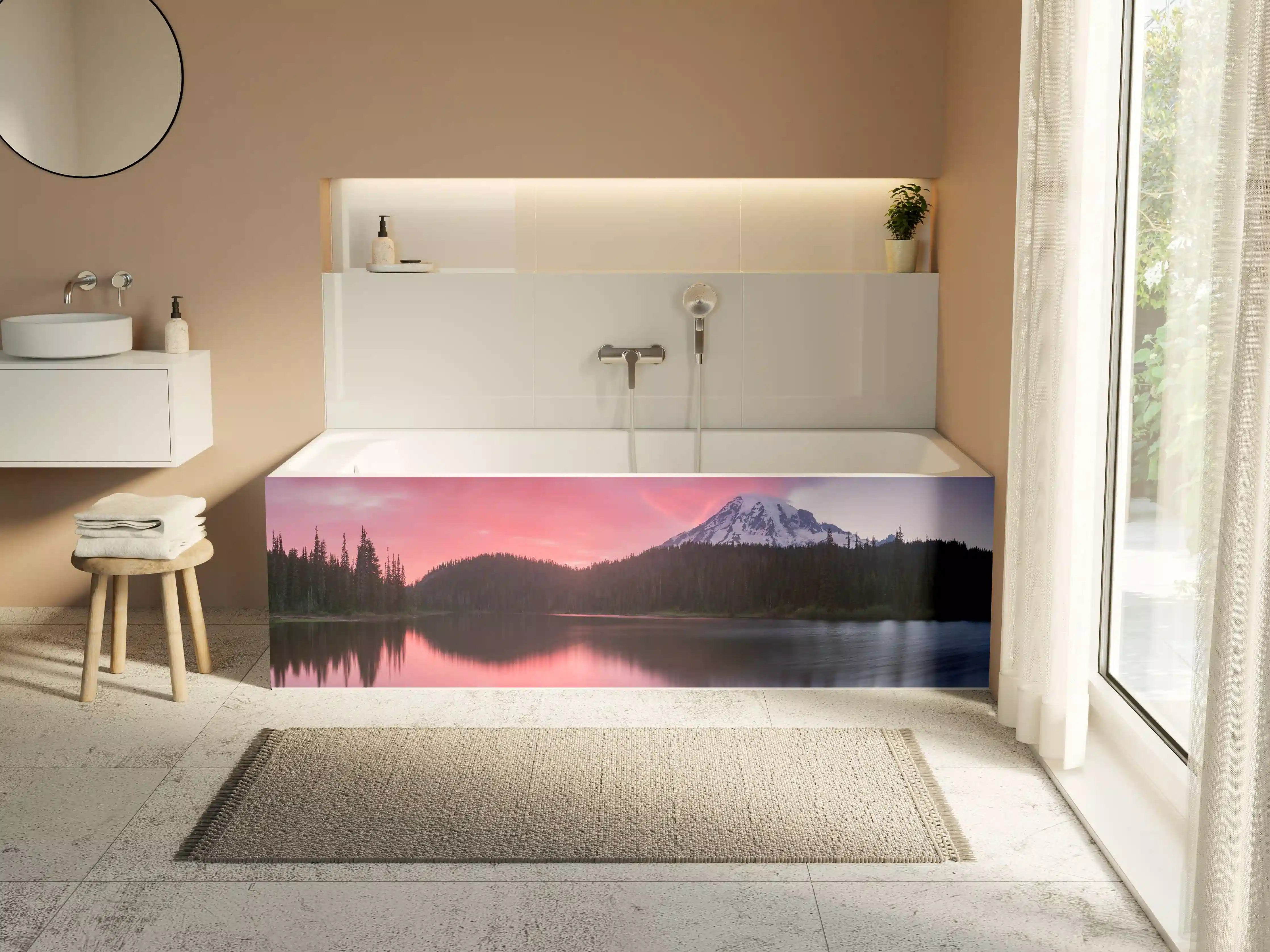 Badewannen-Rückwand - Aussicht auf den Mount Rainier