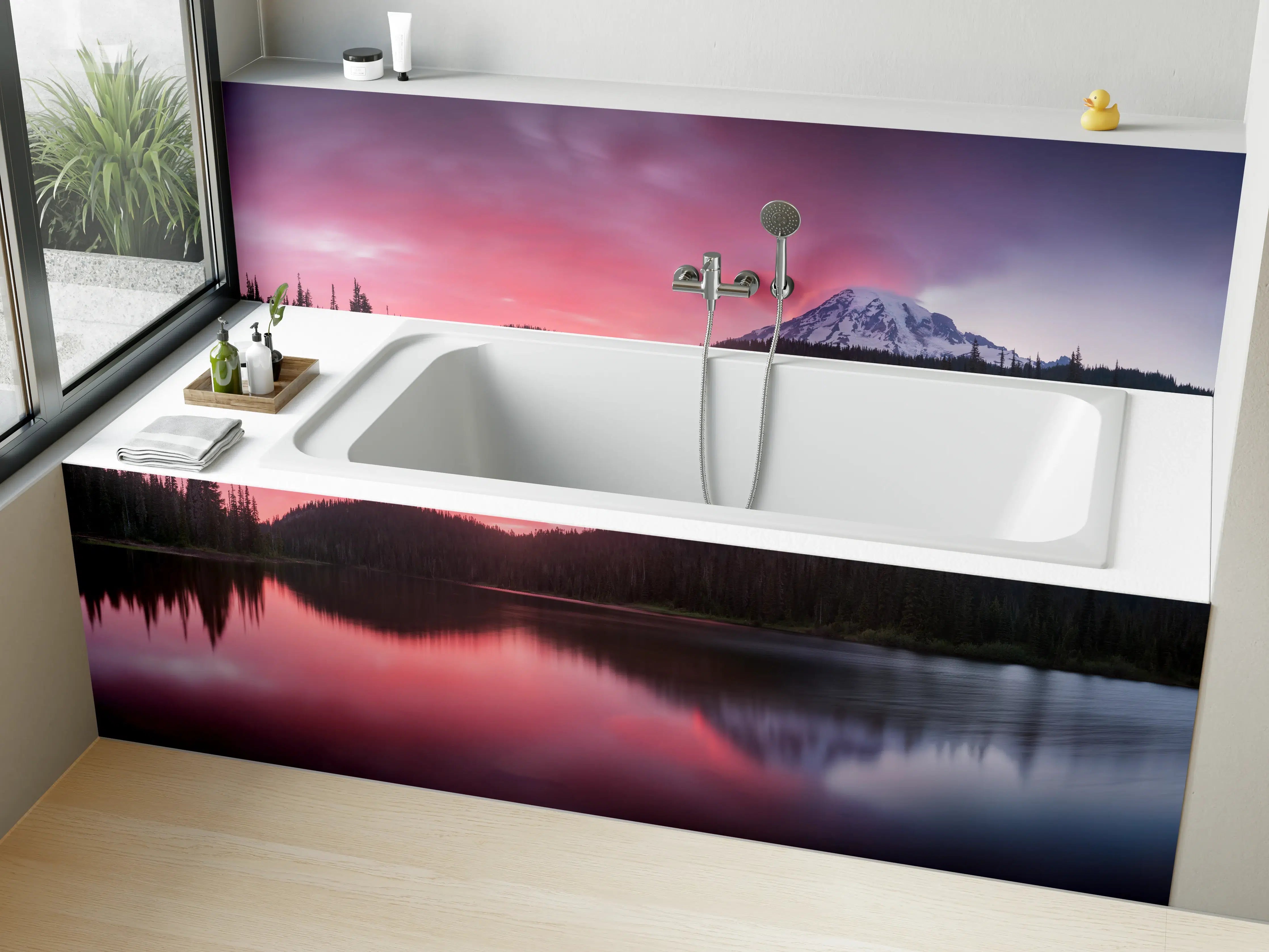 Badewannen-Rückwand - Aussicht auf den Mount Rainier