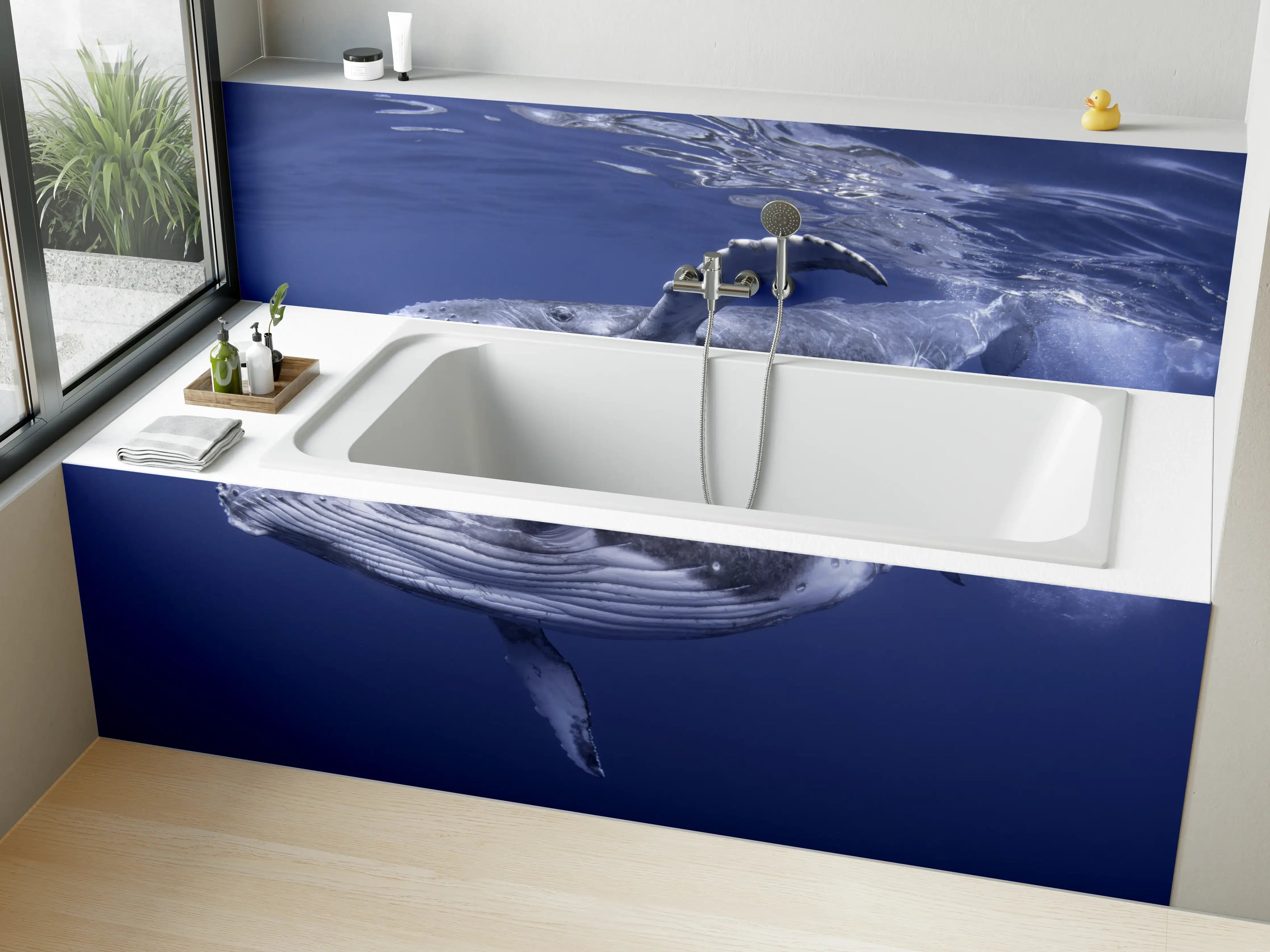 Badewannen-Rückwand - Baby-Buckelwal-Kalb im blauen Wasser