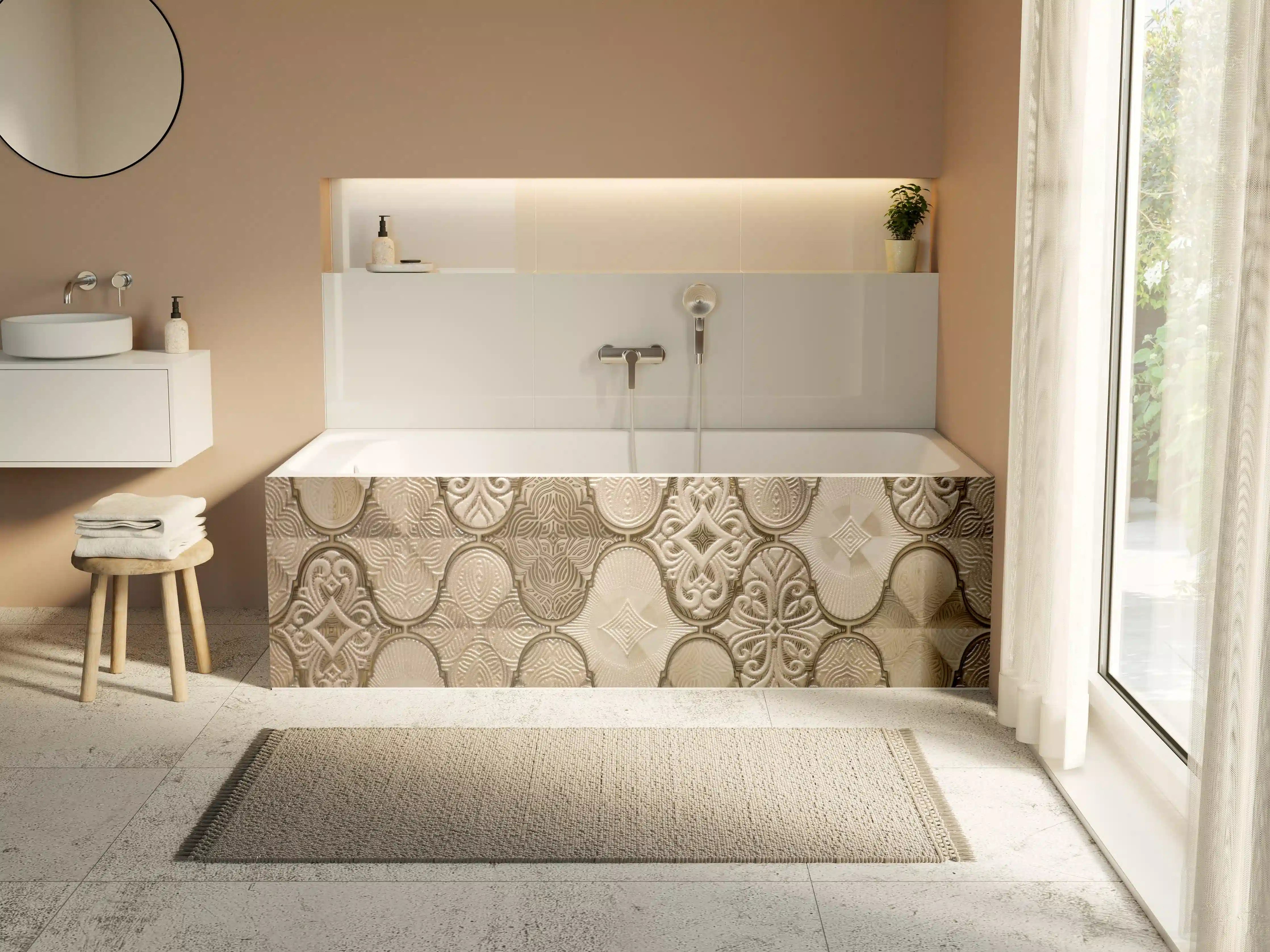 Badewannen-Rückwand - Beige und Goldene Mustertextur mit Ornamenten