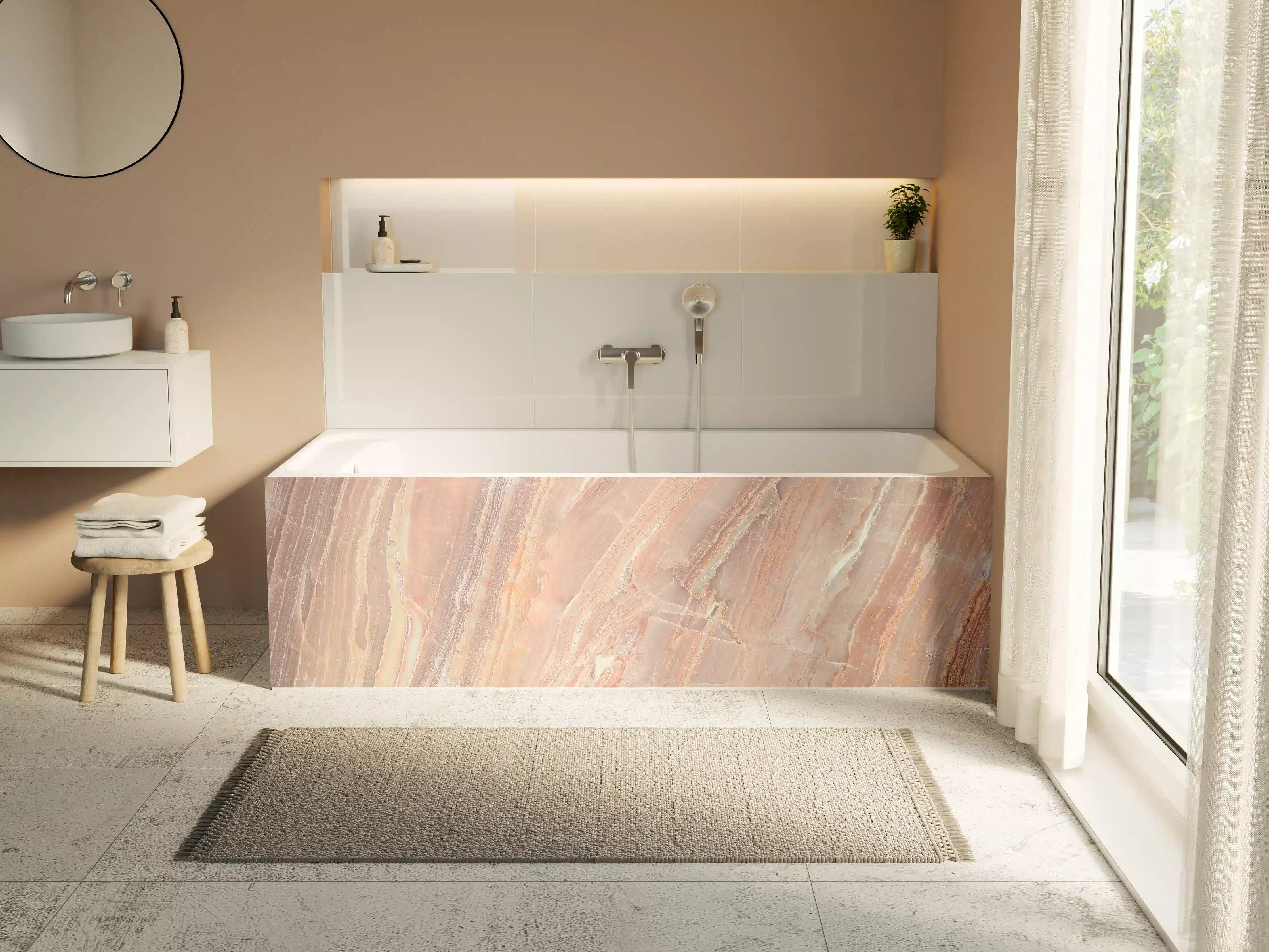 Badewannen-Rückwand - Beiges Marmor Design - Nahaufnahme