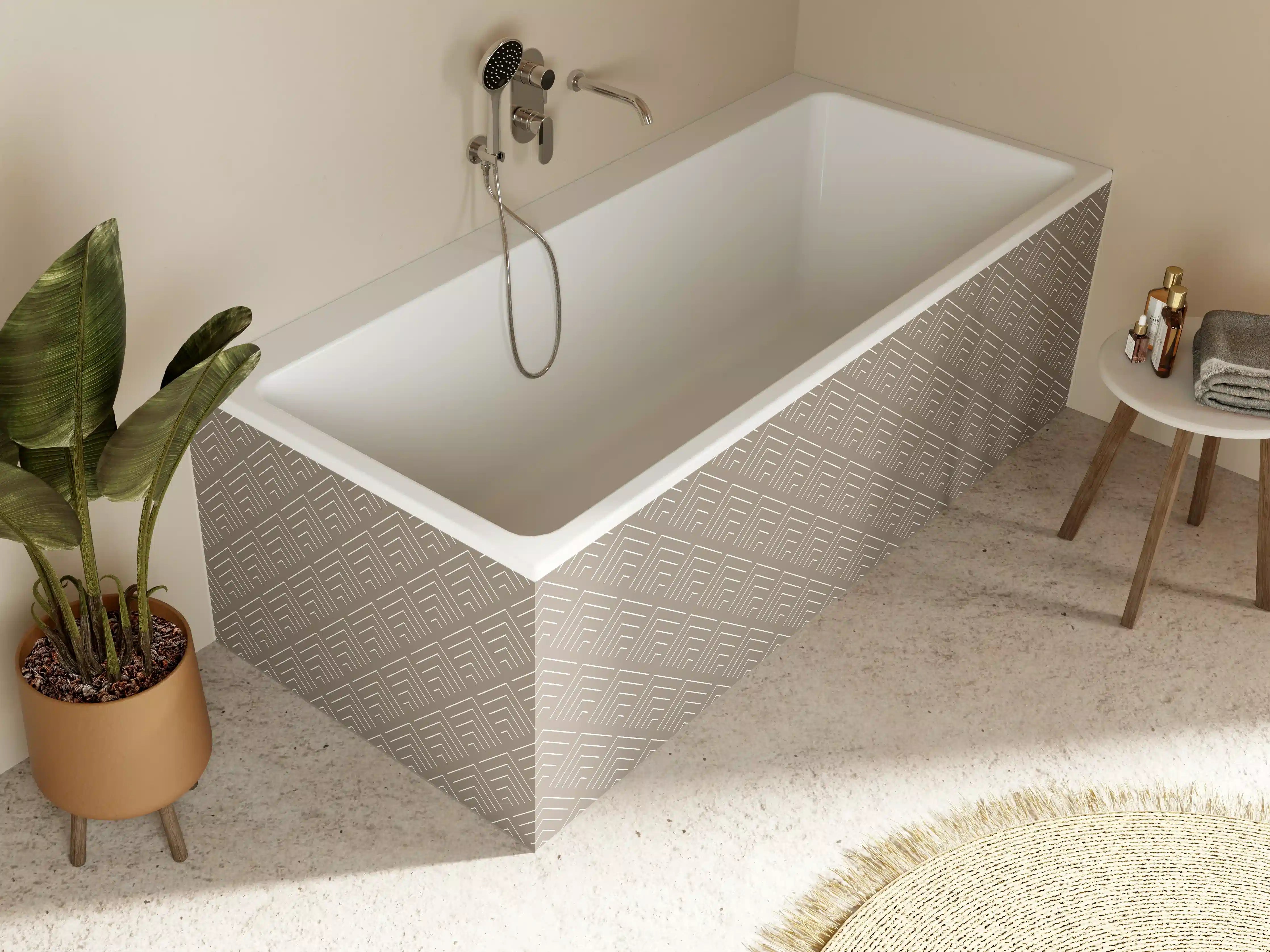 Badewannen-Rückwand - Beigetöne mit geometrischem Muster