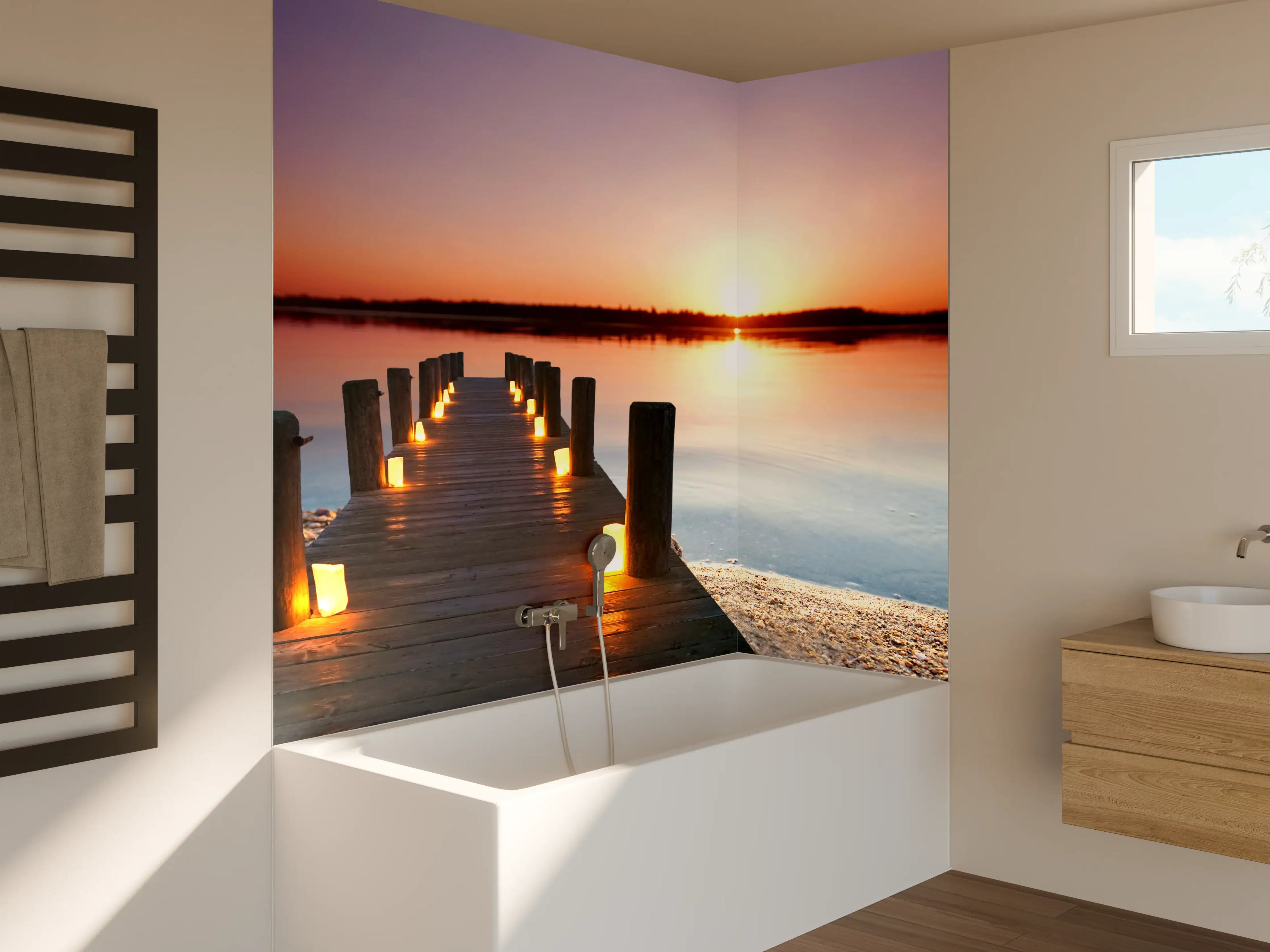 Badewannen-Rückwand - Beleuchteter romantischer Steg am Strand