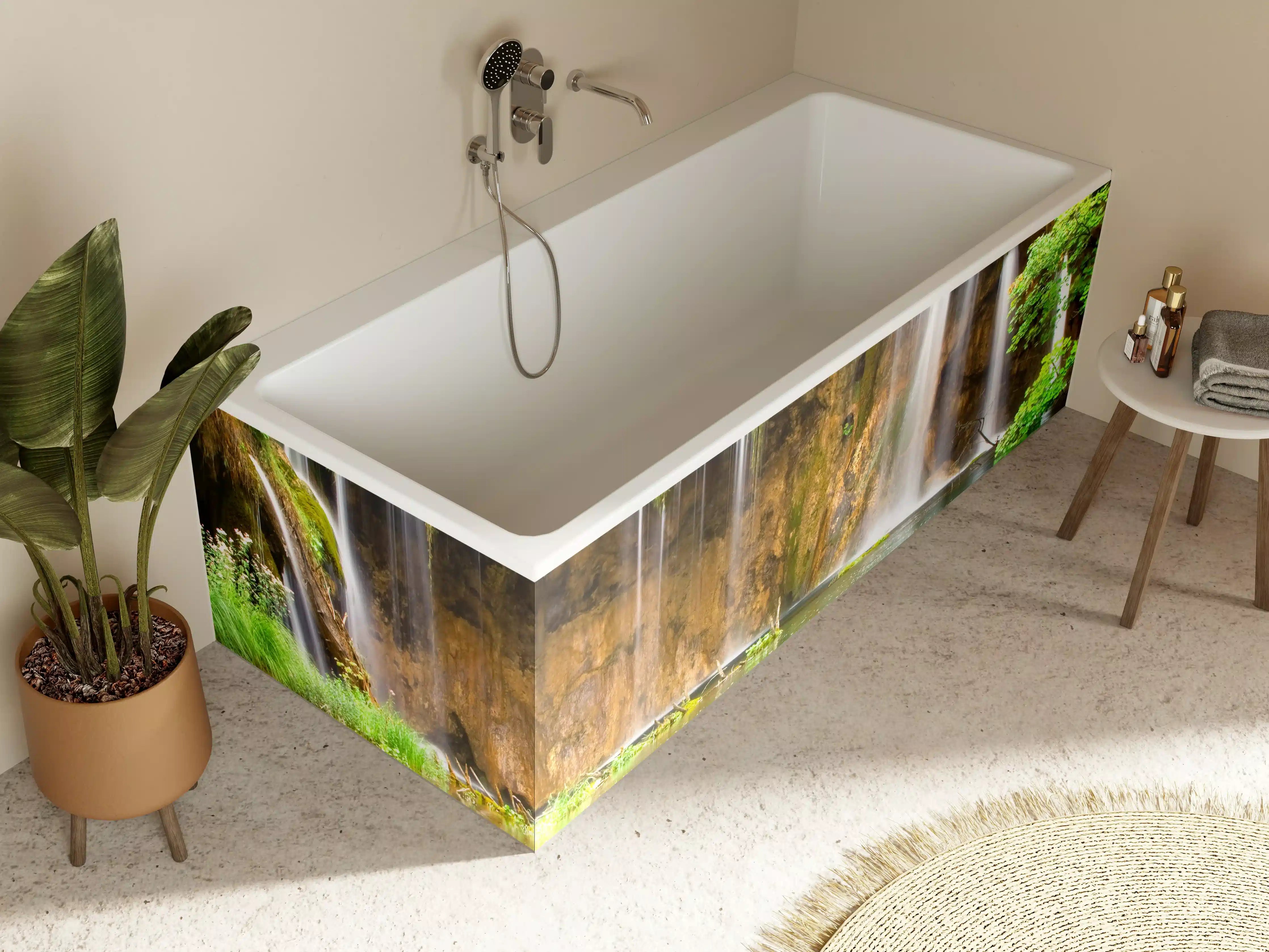 Badewannen-Rückwand - Bezaubernder Wasserfall in grünem Wald