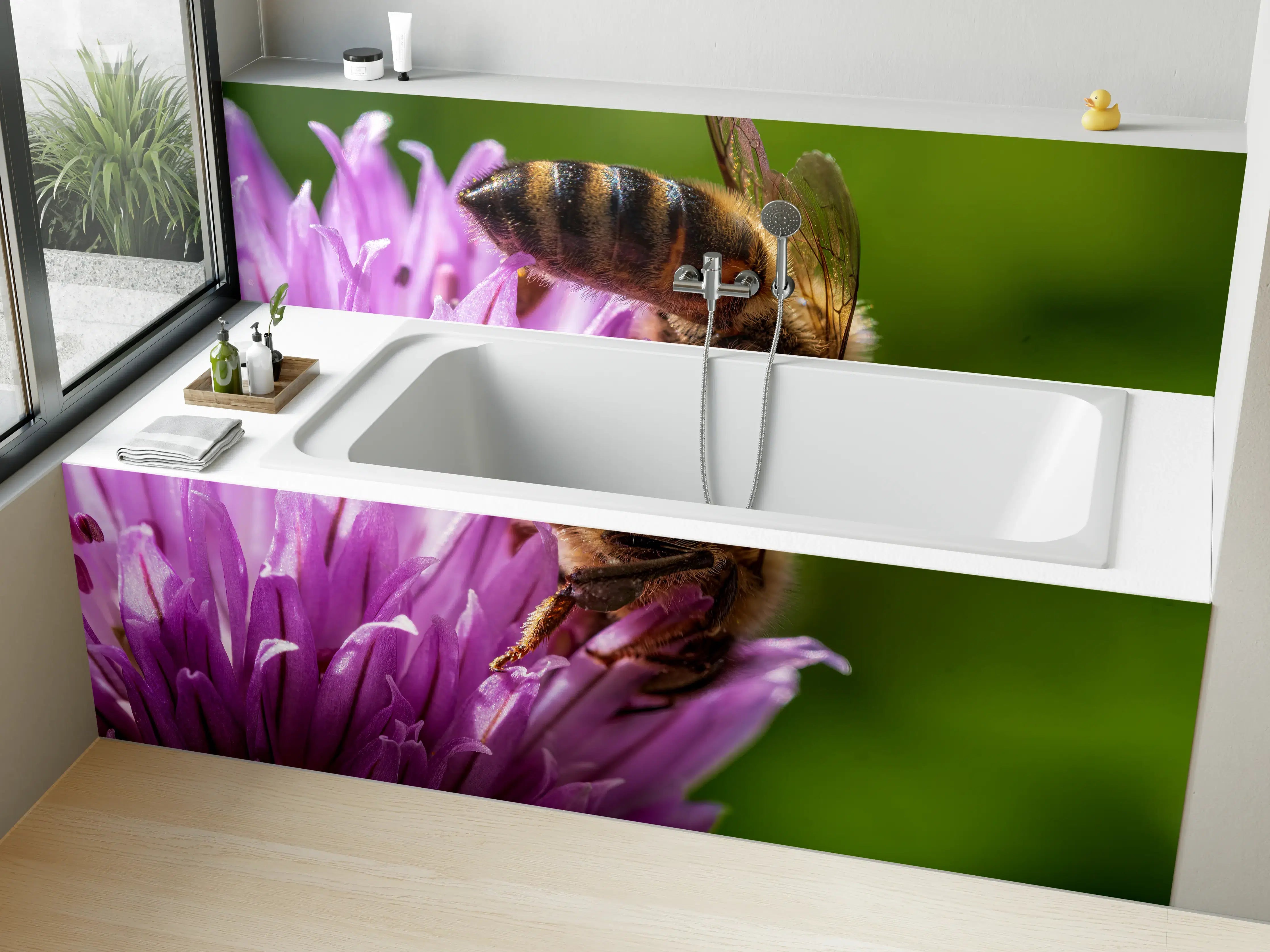 Badewannen-Rückwand - Biene auf Lila Blüte Makro