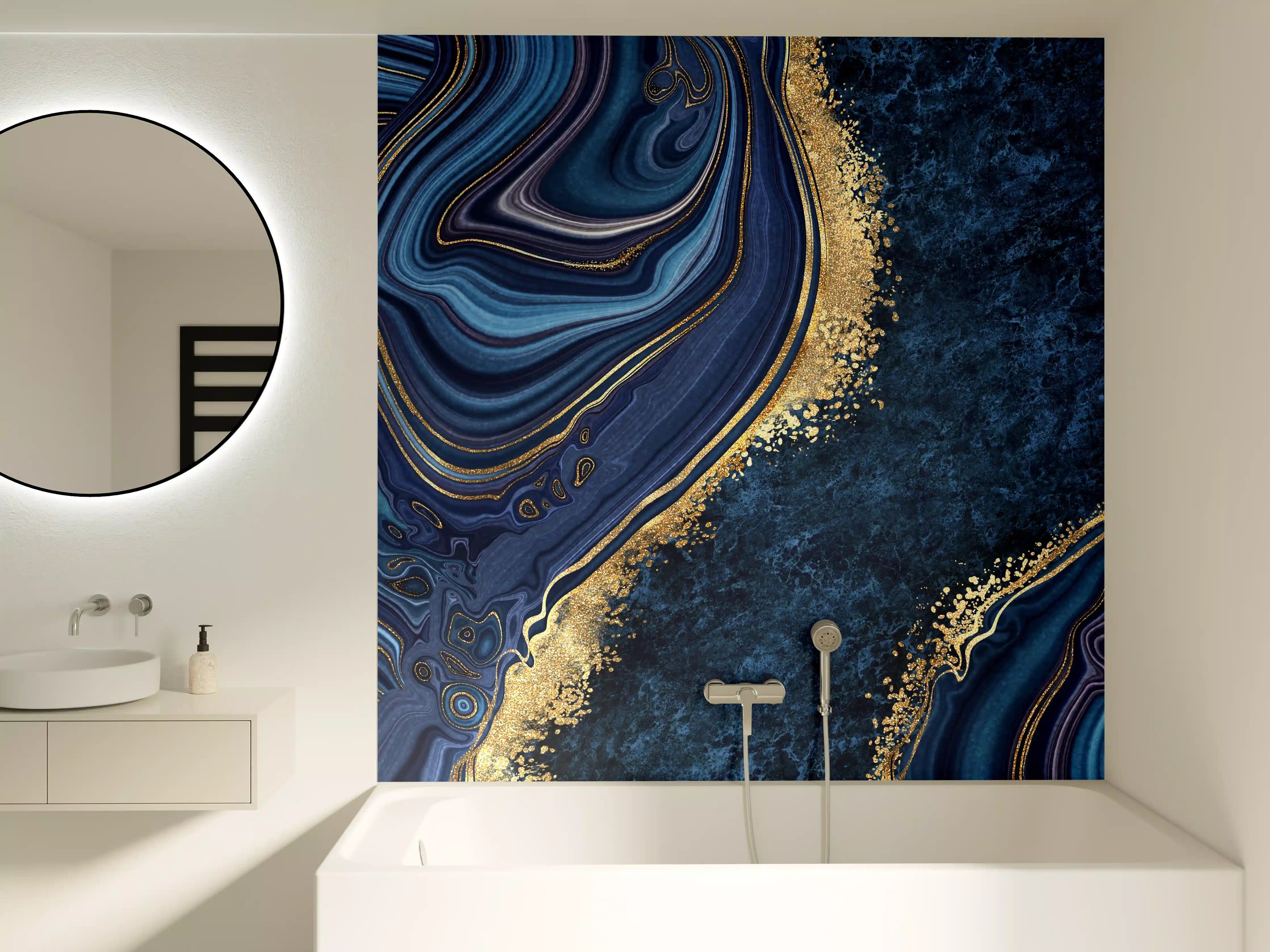 Badewannen-Rückwand - Blau goldenes Mosaik Design aus Marmor