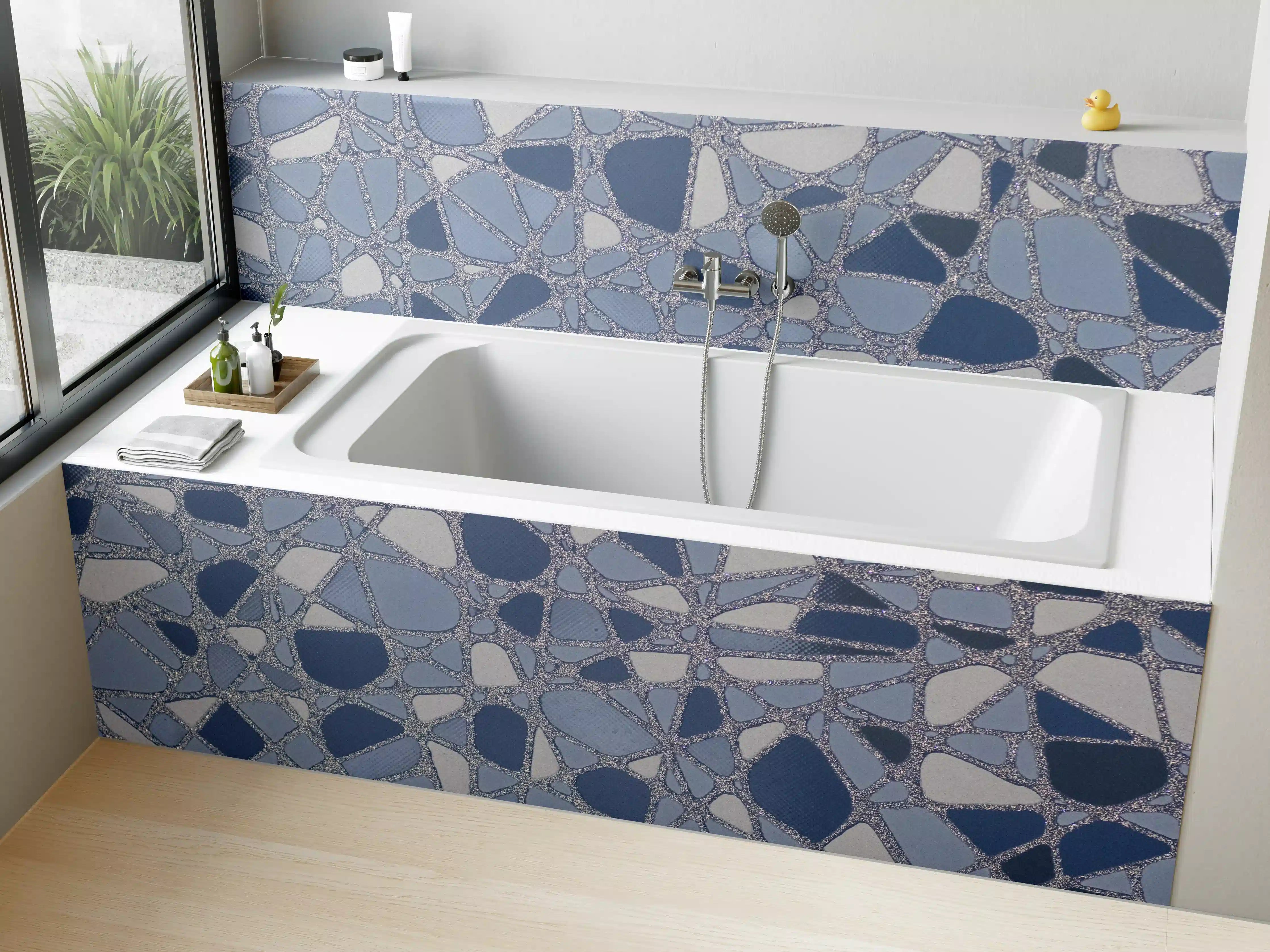 Badewannen-Rückwand - Blaue Mosaik-Textur mit Grau- und Blautönen