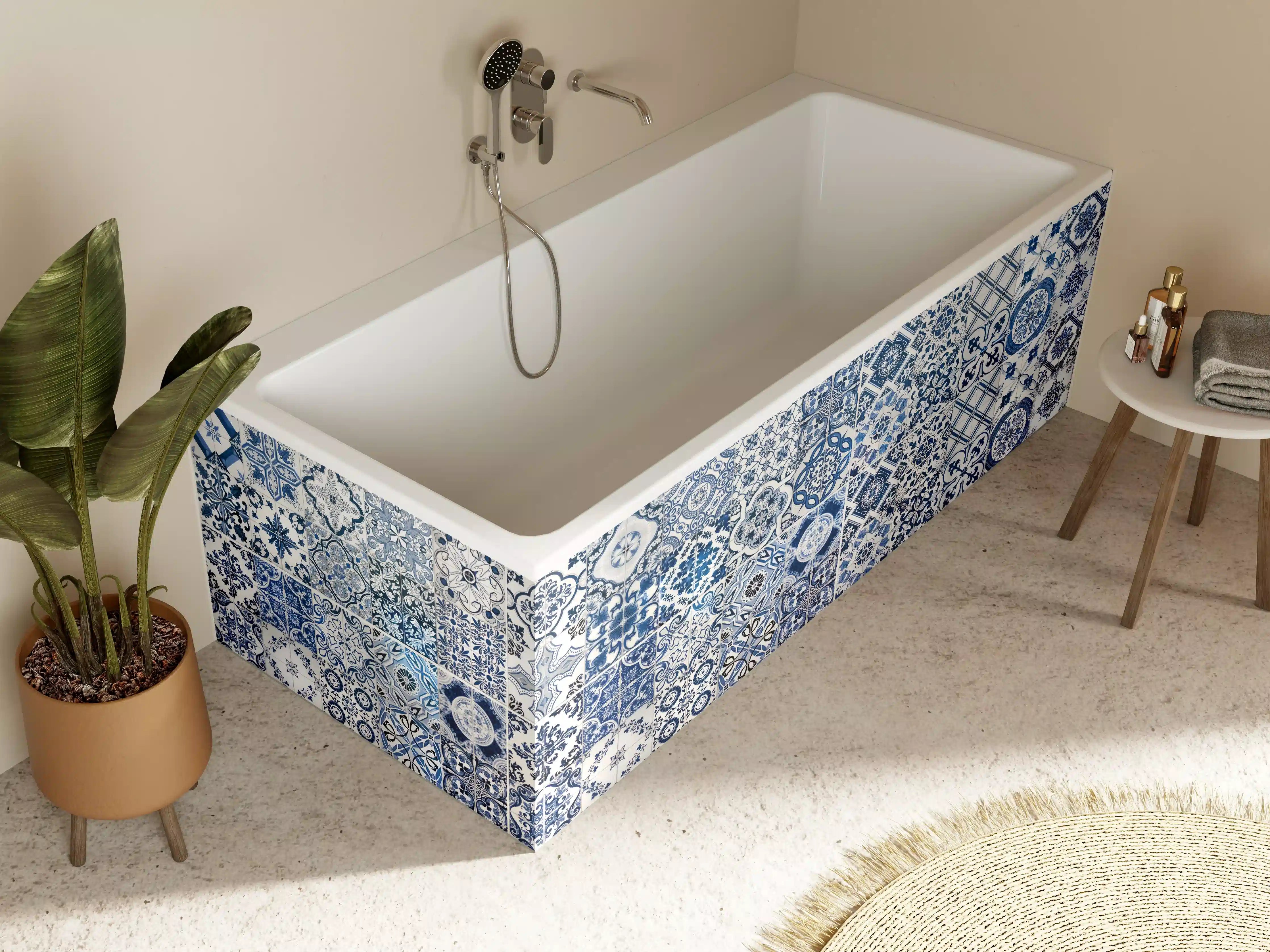 Badewannen-Rückwand - Blaue portugiesische Azulejo-Fliesen