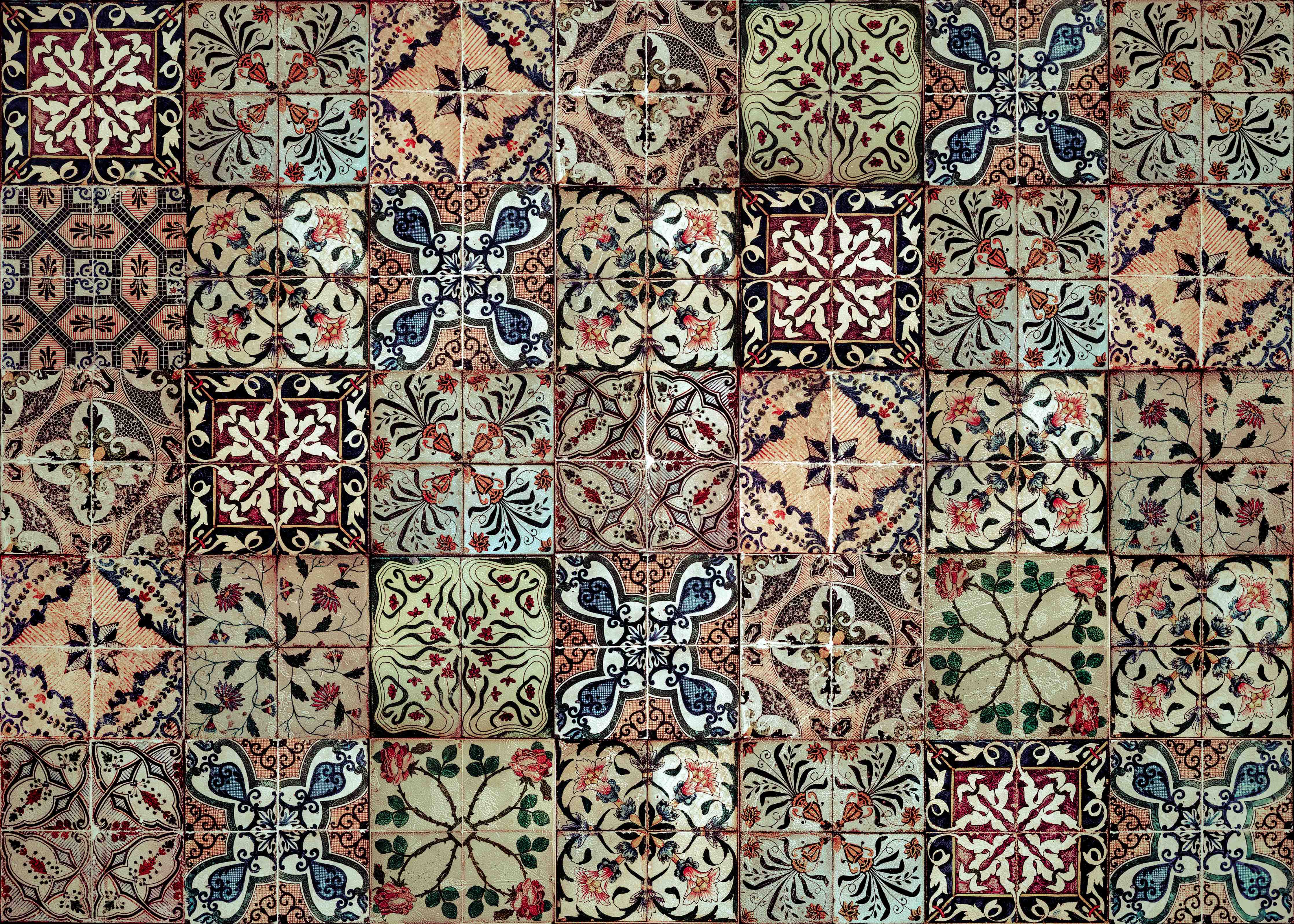 Badewannen-Rückwand-Bunte Vintage-Fliesen mit mittelalterlichem Muster