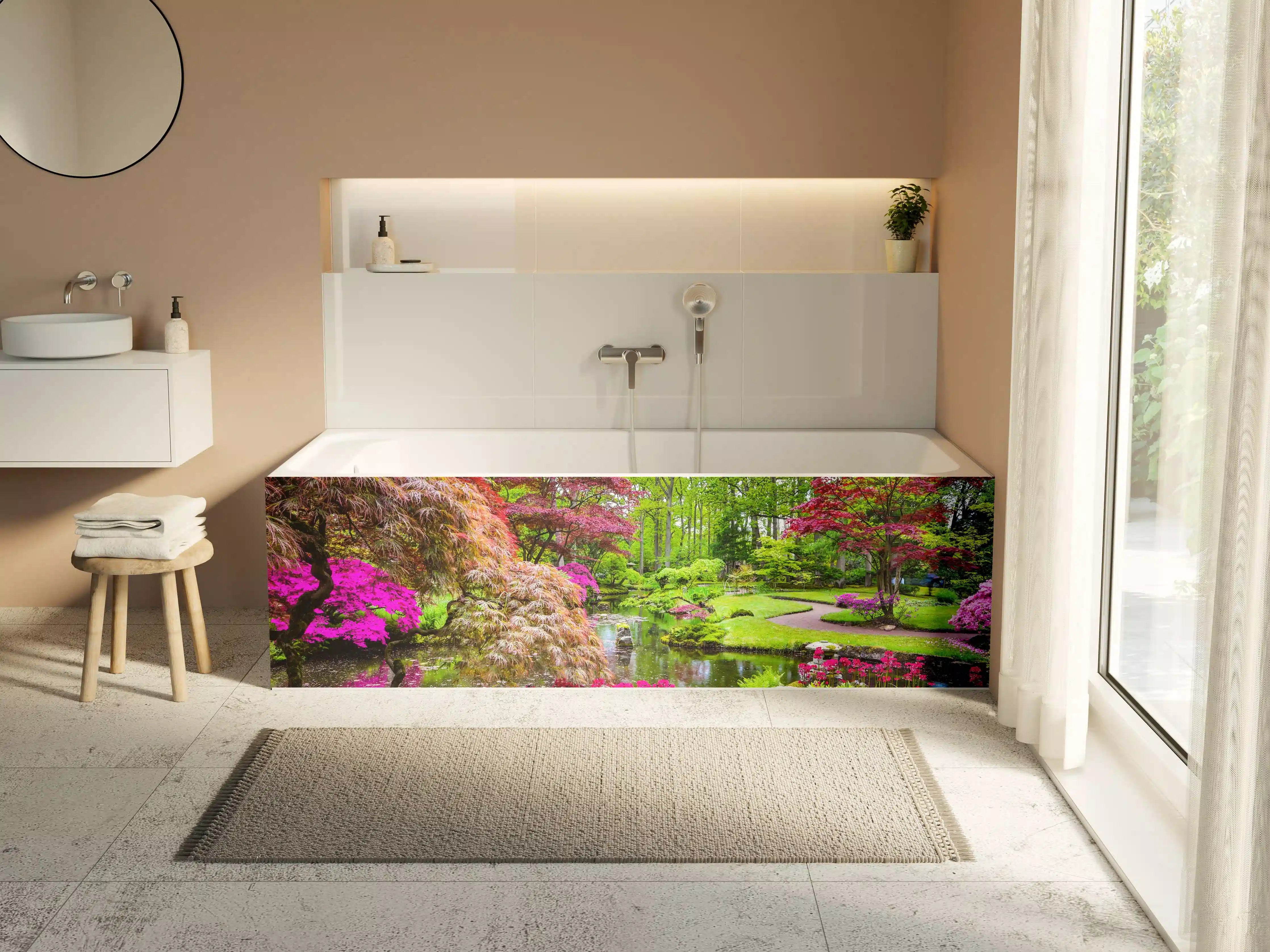 Badewannen-Rückwand - Bunter Garten mit blühenden Sträuchern und Wasserlauf