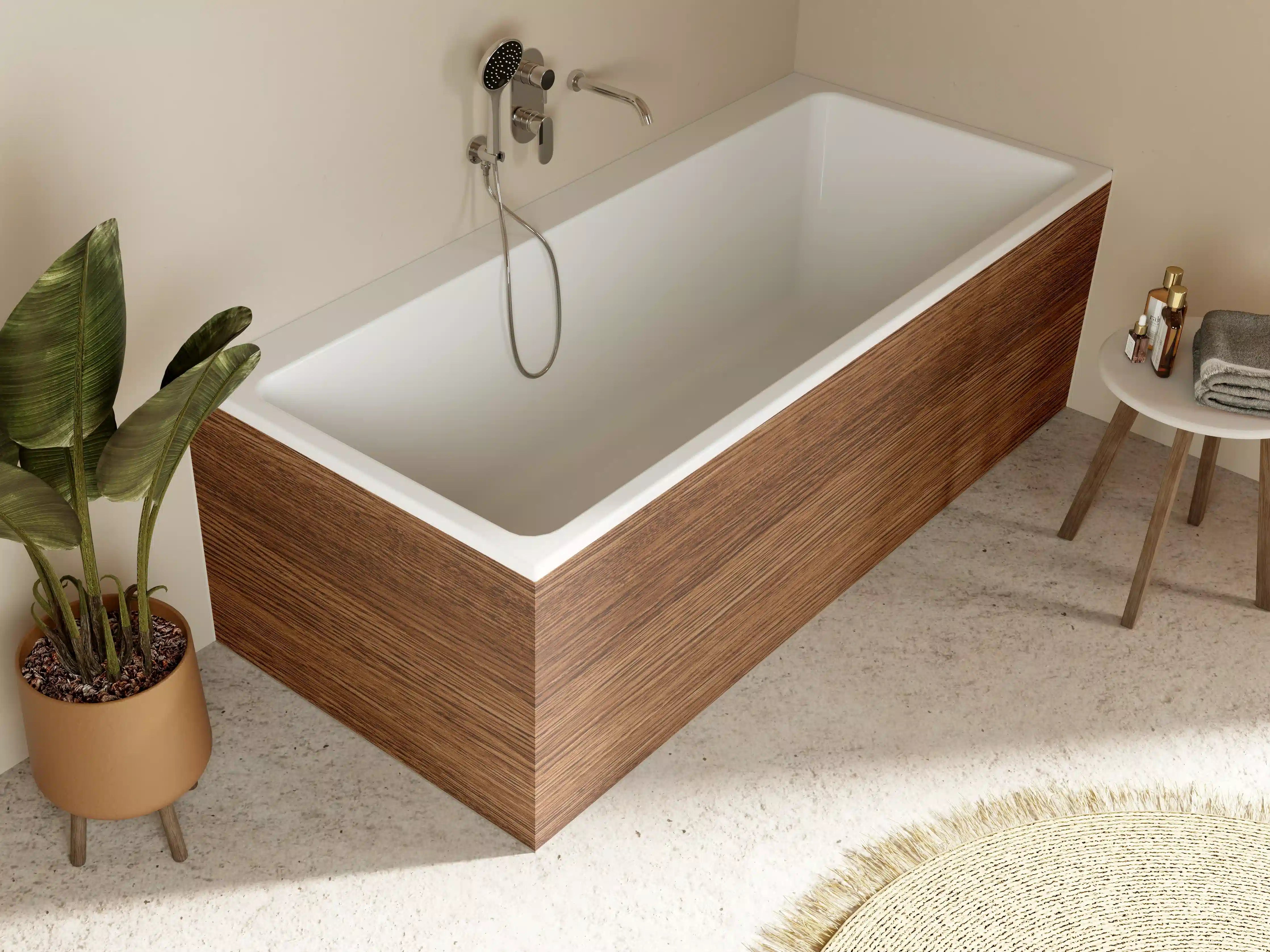 Badewannen-Rückwand - Dunkle Holzwand mit Streifenmuster