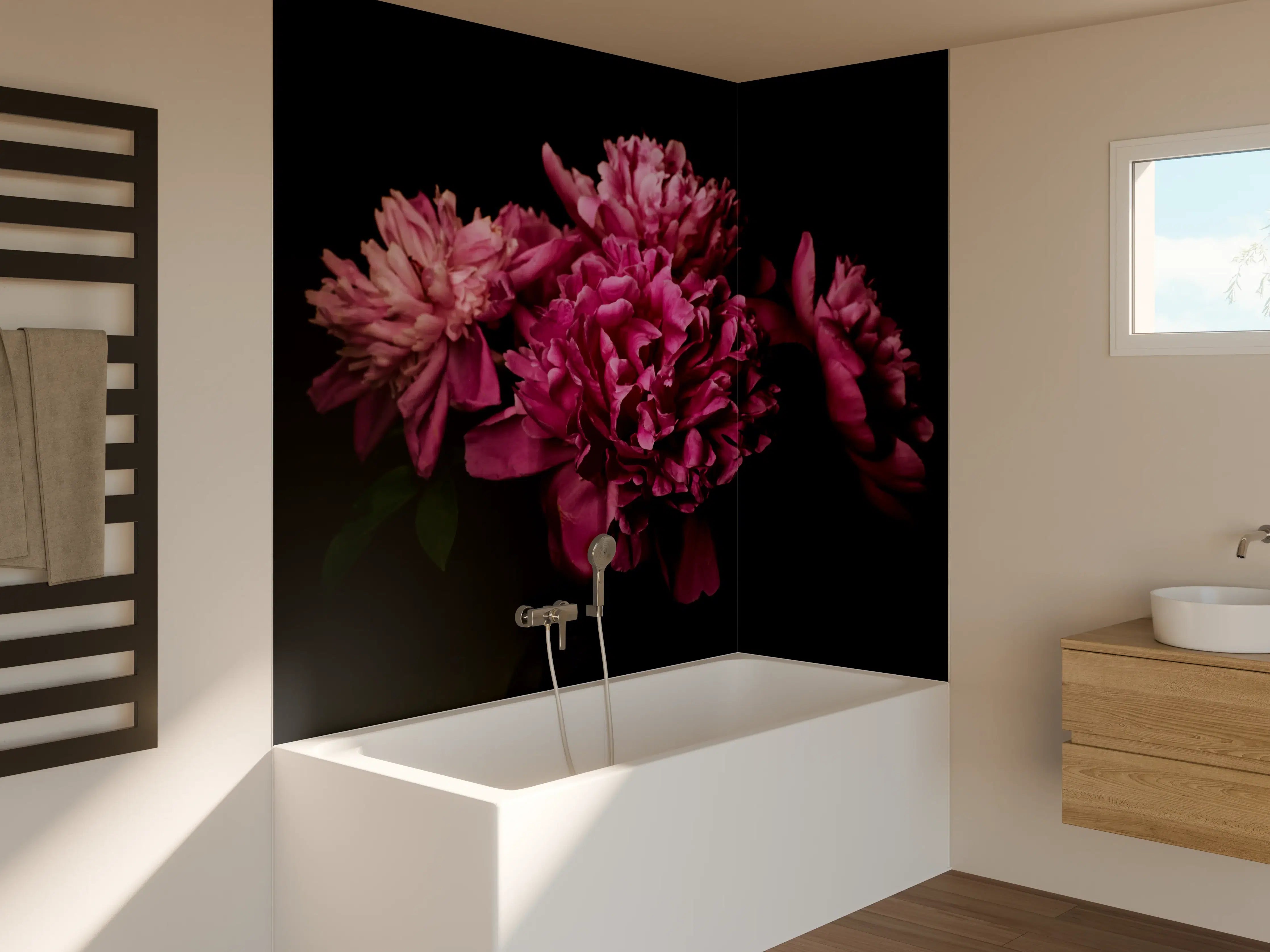 Badewannen-Rückwand - Dunkle Pinkpeonien in Nahaufnahme