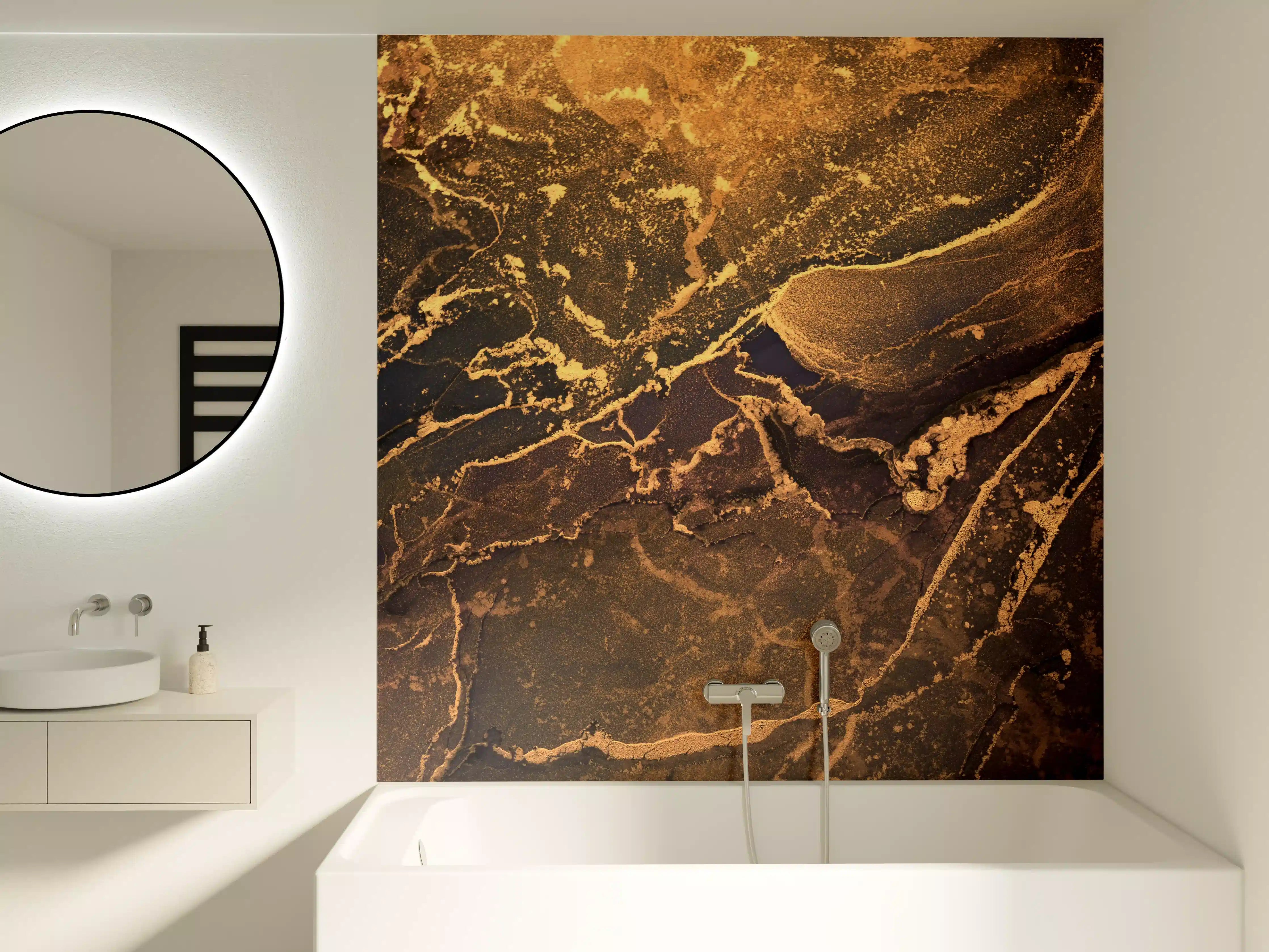 Badewannen-Rückwand - Dunkle Tinte mit Goldelementen
