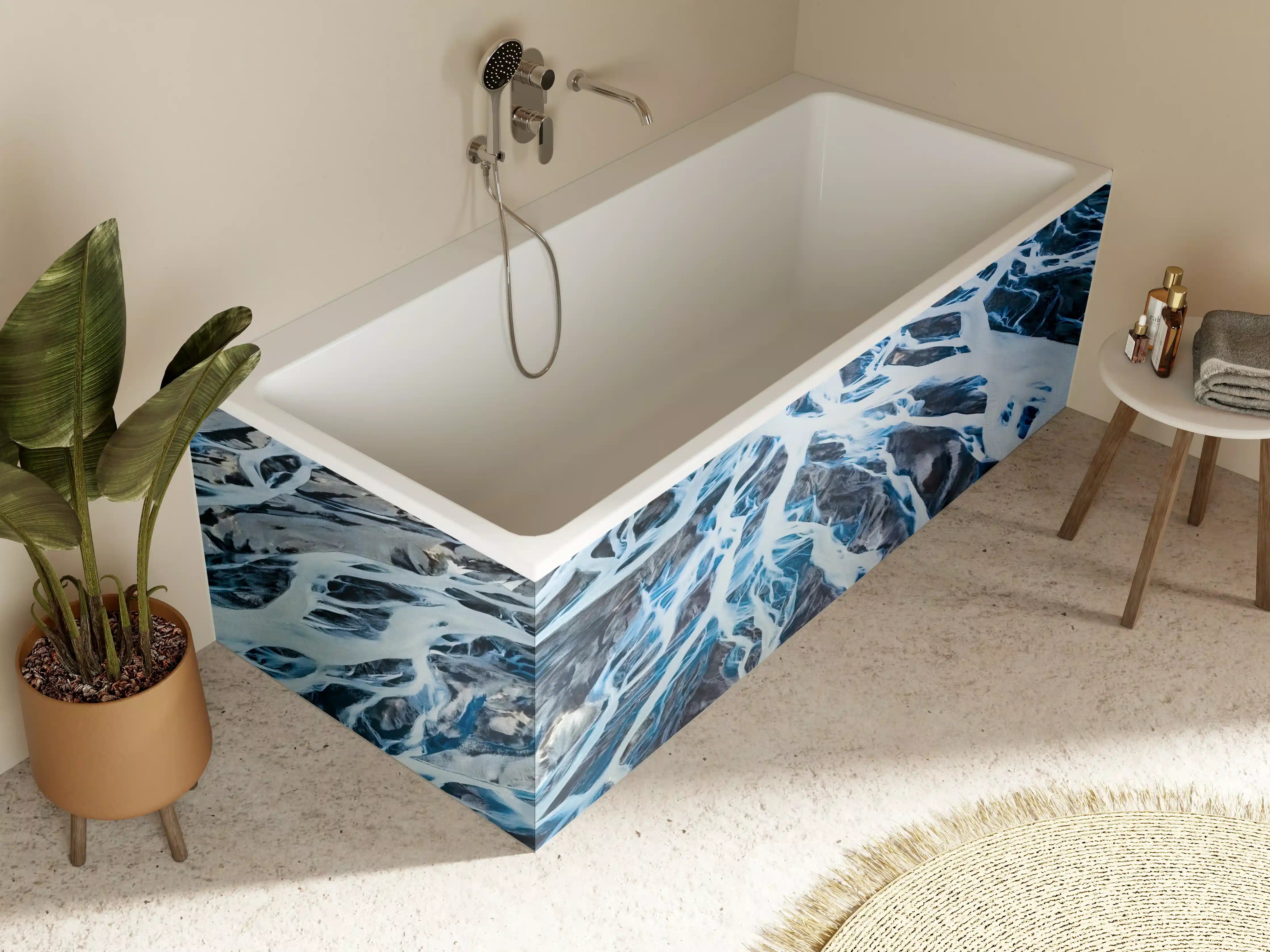 Badewannen-Rückwand - Dynamischer Wasserlauf mit weißen Schaumkronen