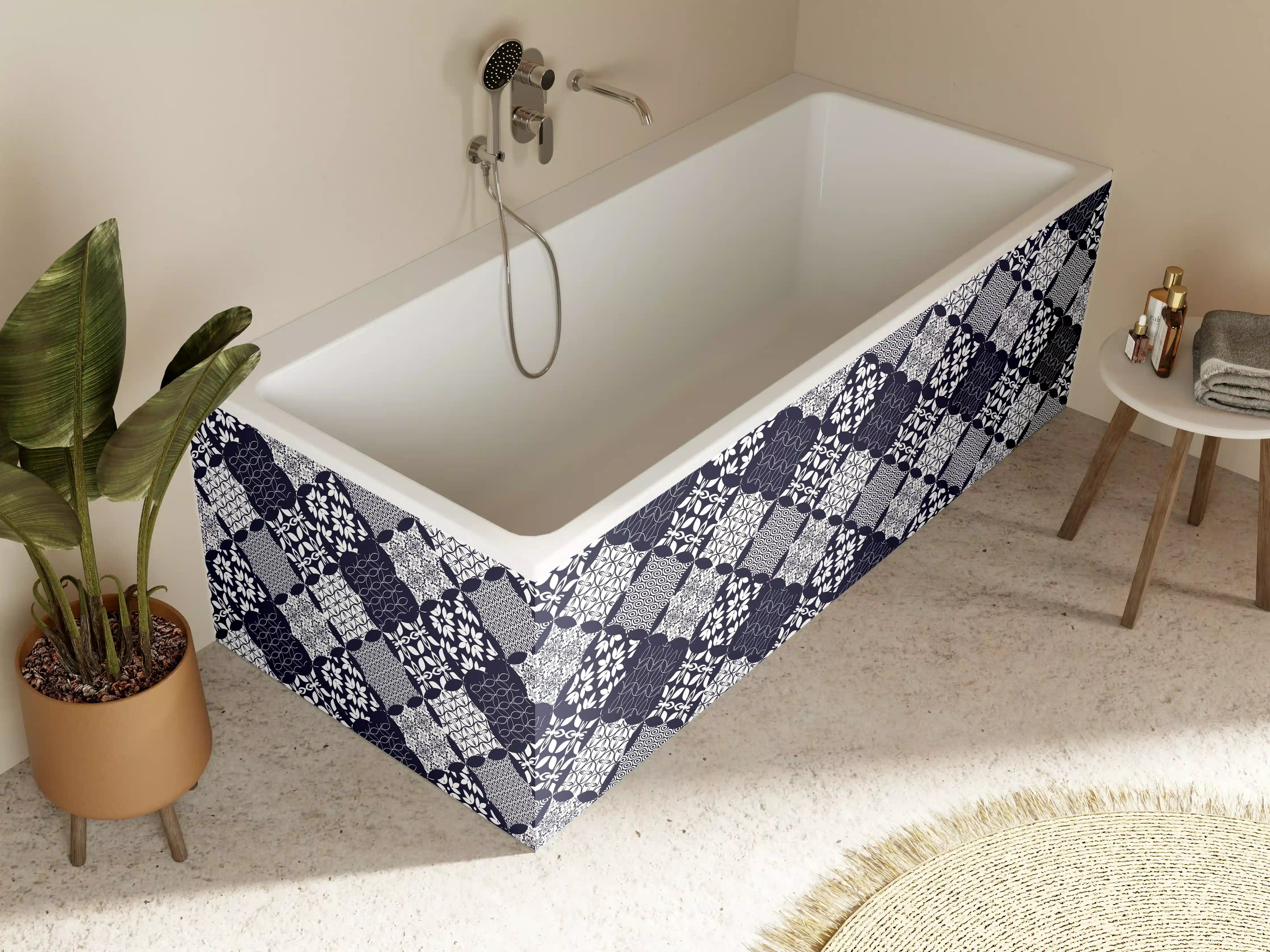 Badewannen-Rückwand - Elegantes Blau-Weiß-Grau Muster
