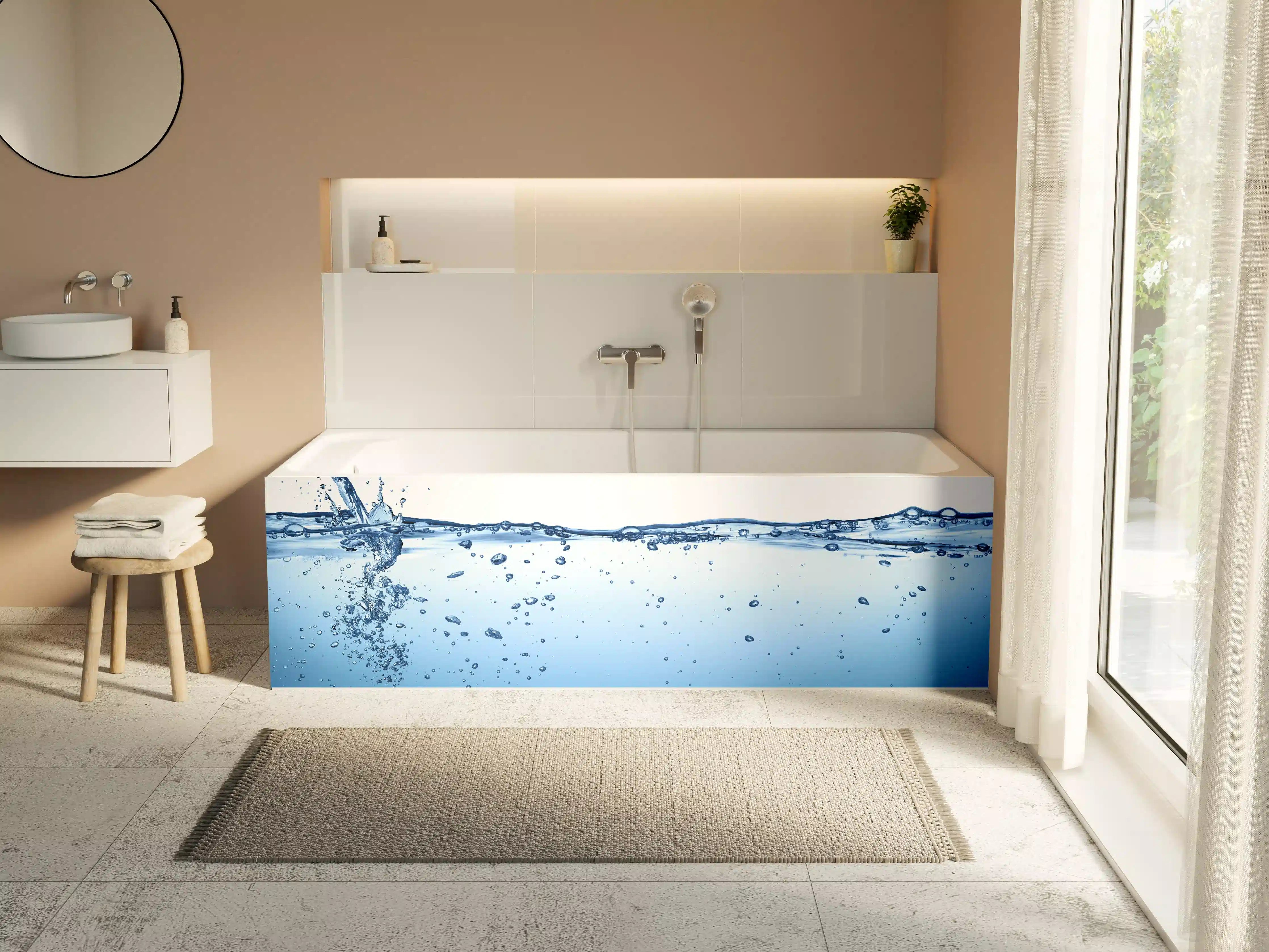 Badewannen-Rückwand - Energie des Wassers