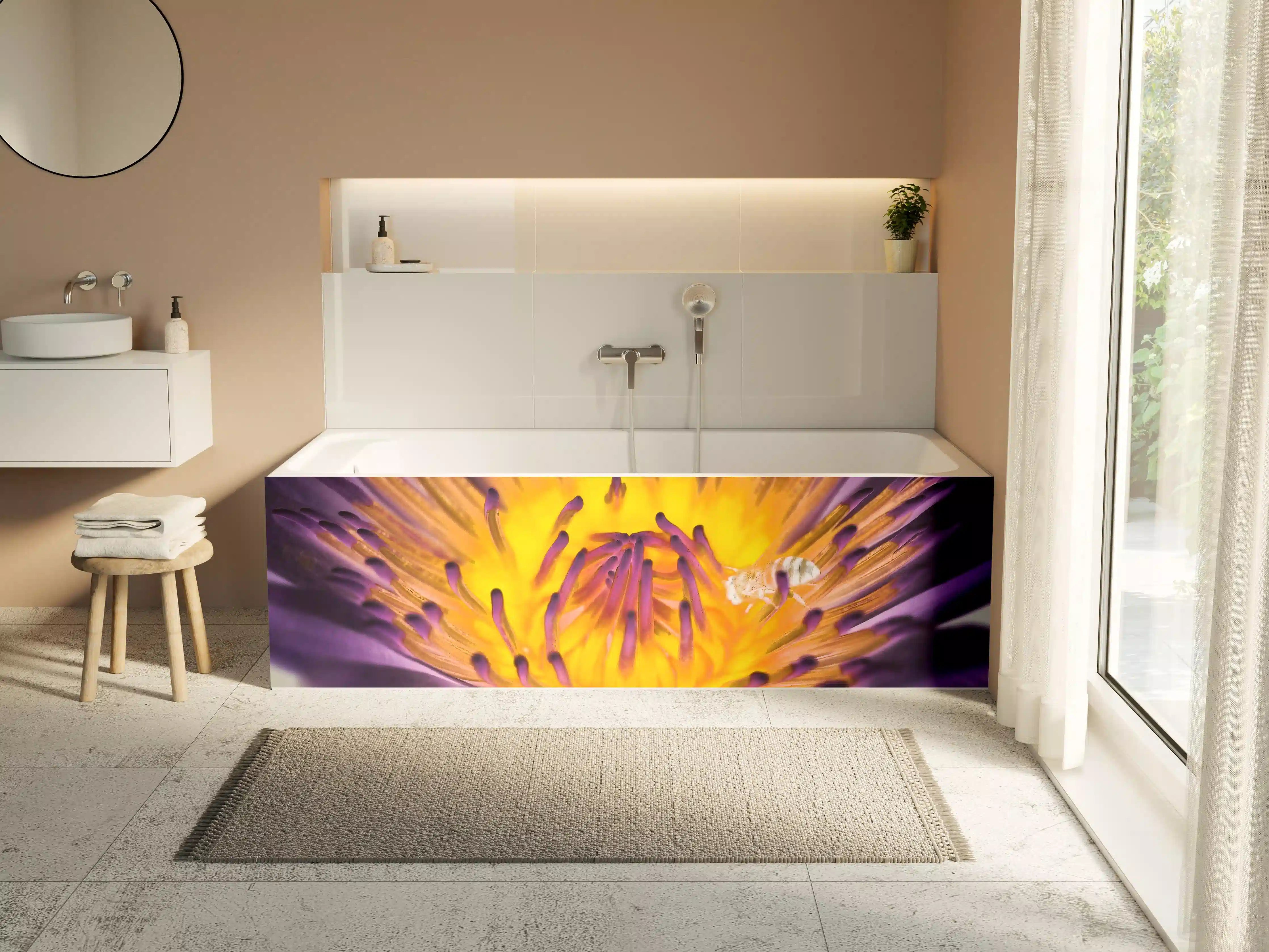 Badewannen-Rückwand - Farbenprächtige Wasserlilie Lila-Gelb