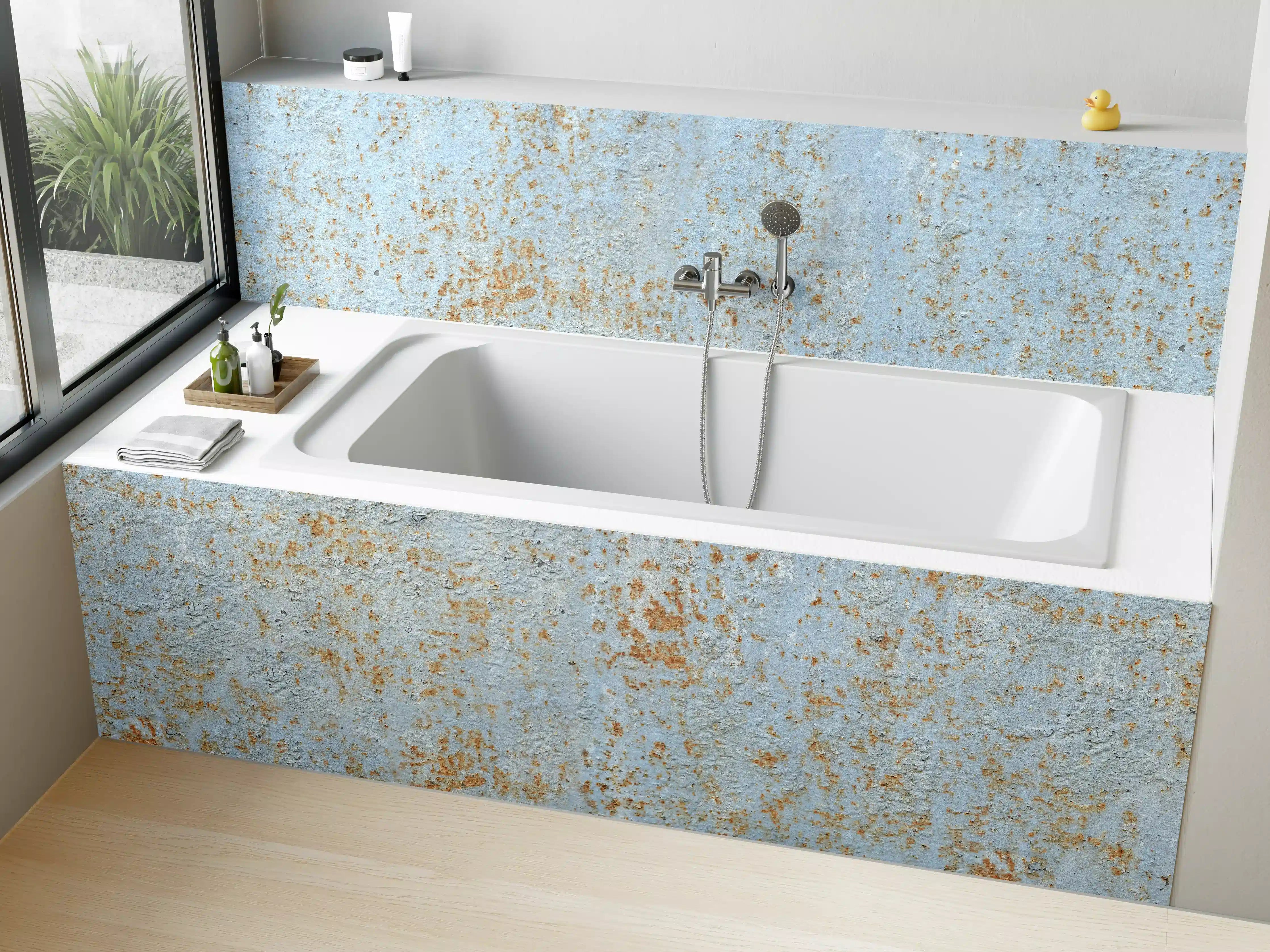 Badewannen-Rückwand - Farbflocken auf rostigem Metallblech