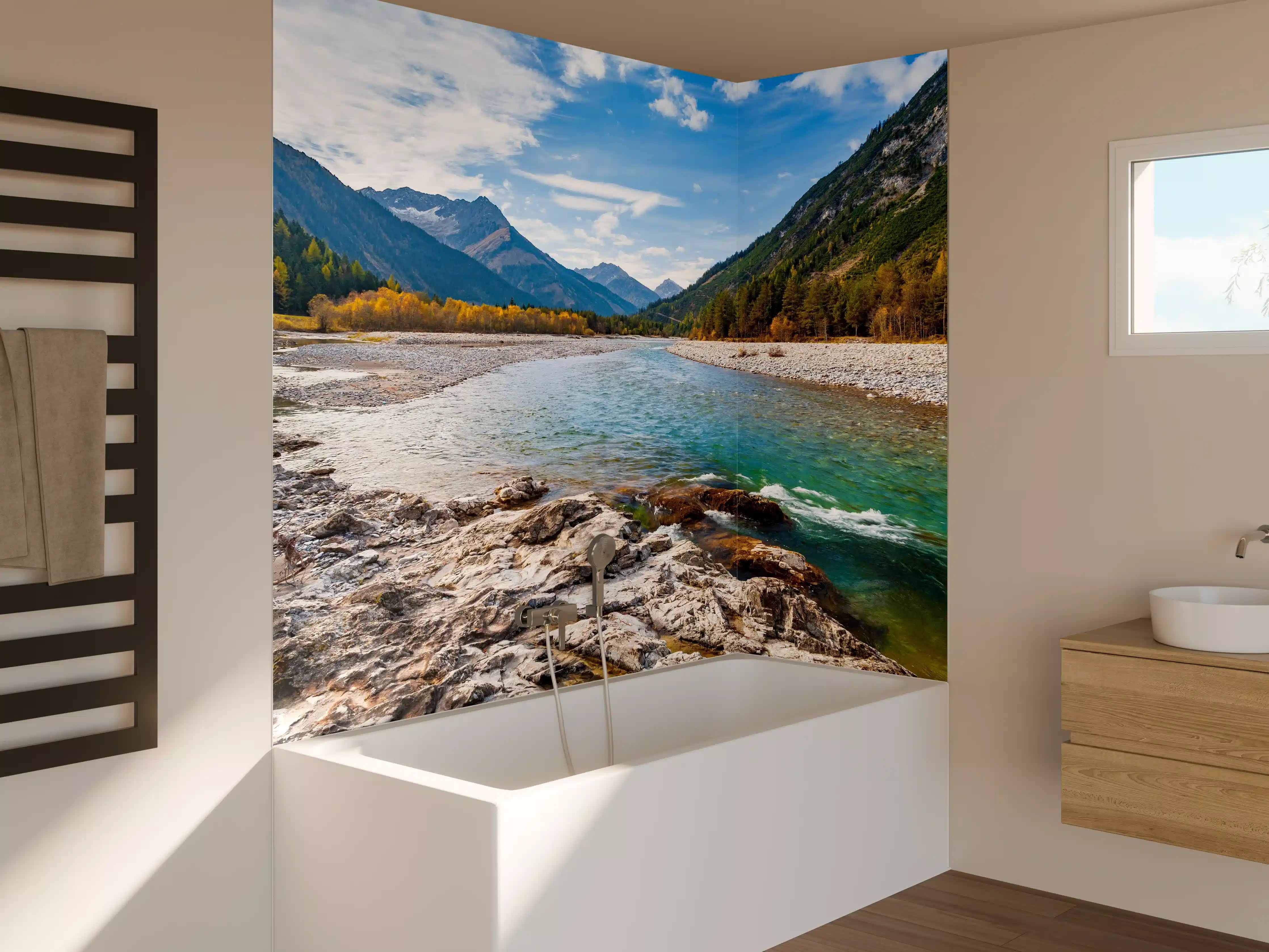 Badewannen-Rückwand - Fluss durch die Alpen im Herbst