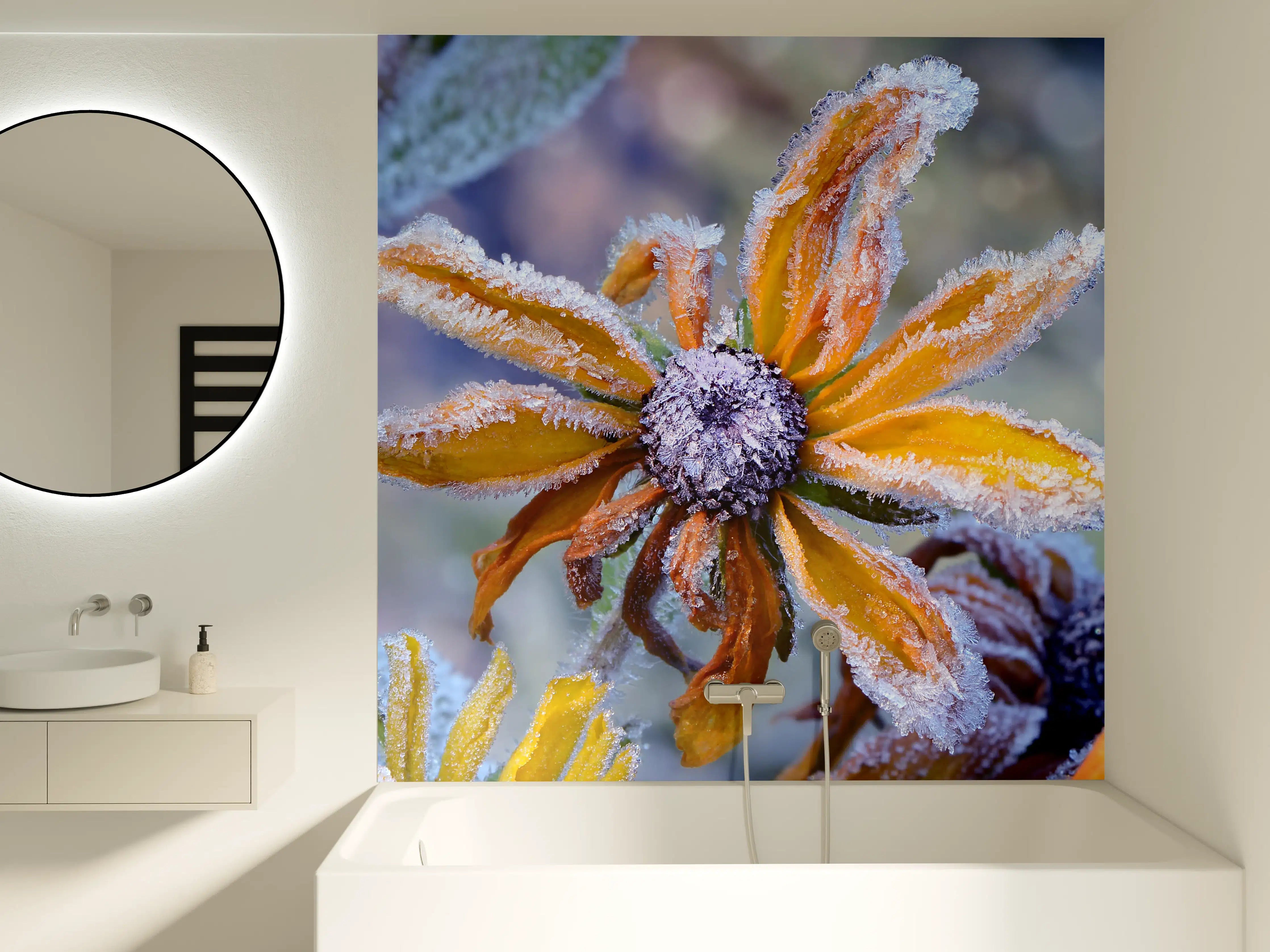 Badewannen-Rückwand - Frostige Blumen im Morgengrauen