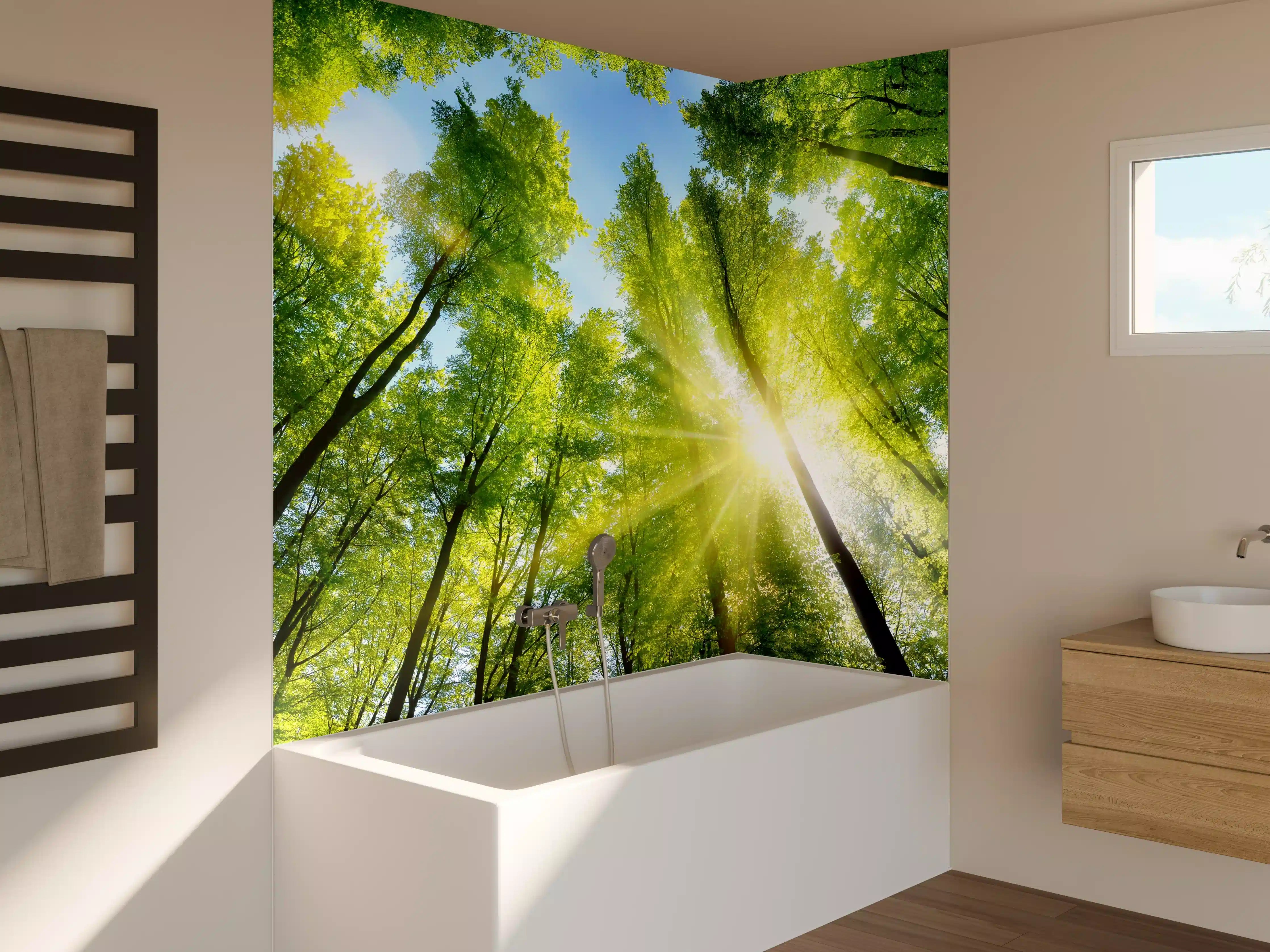Badewannen-Rückwand - Frühlingswälder mit Sonnenlicht