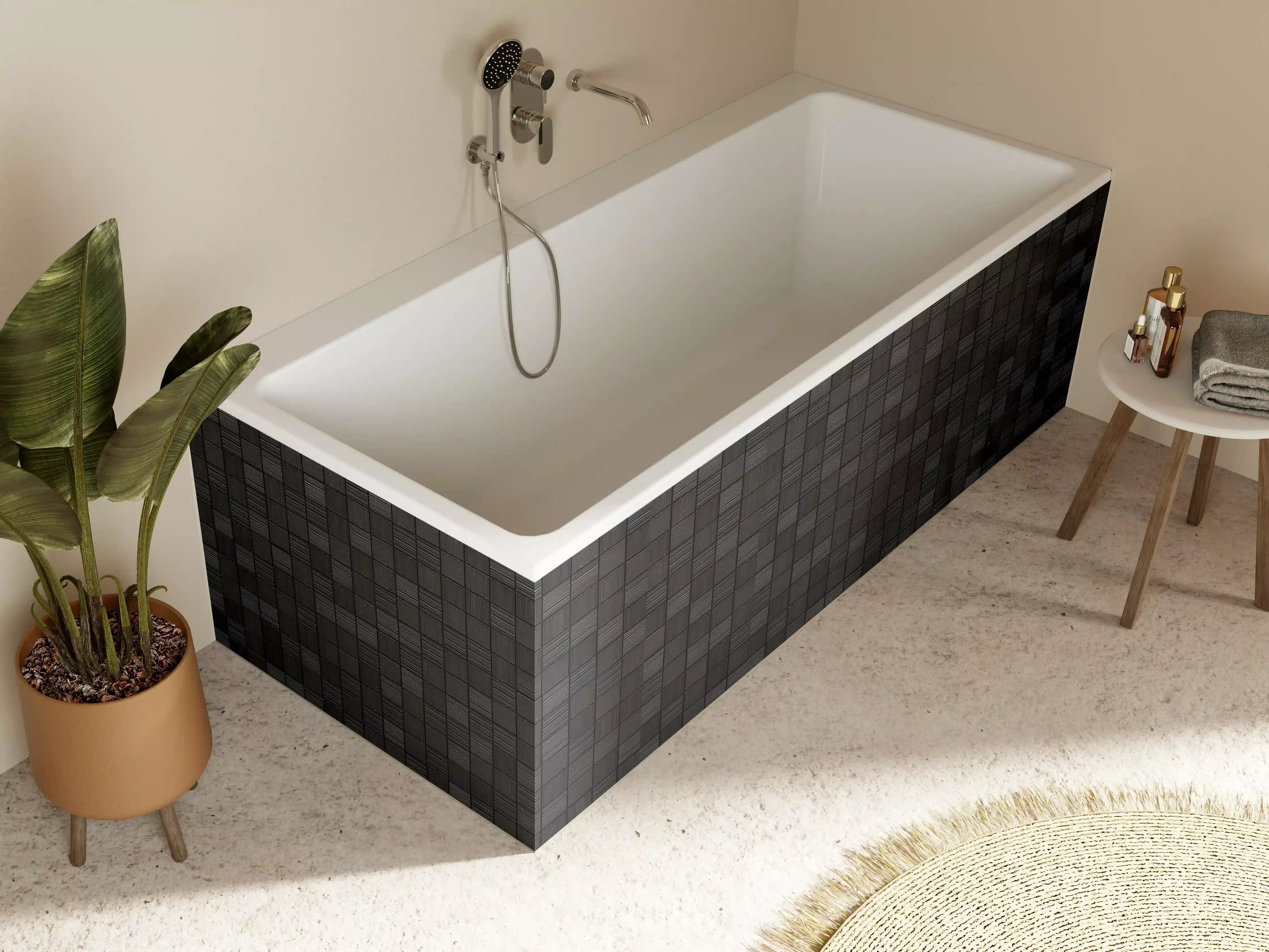 Badewannen-Rückwand - Graue Mosaikfliese mit weißen Akzenten