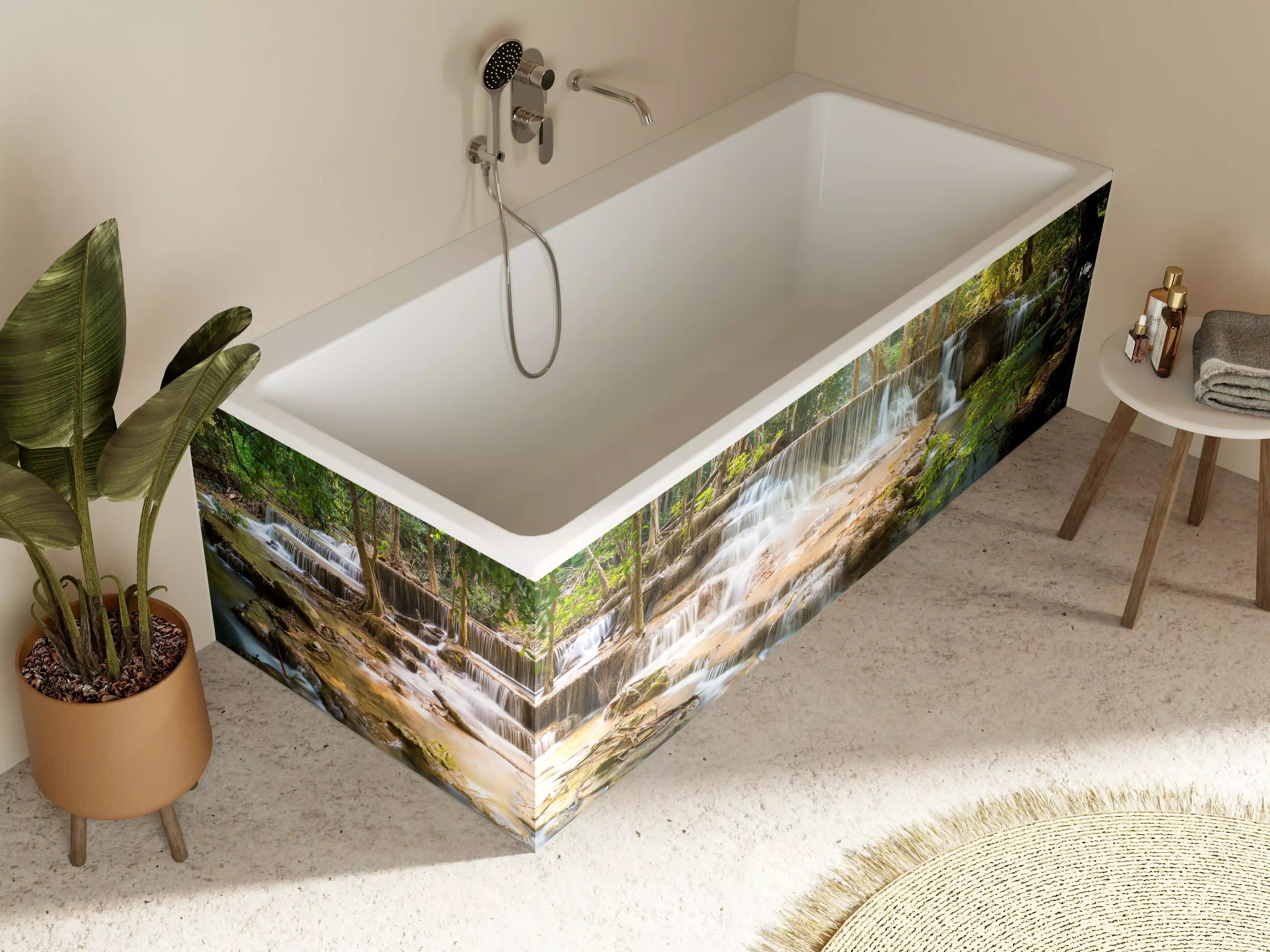 Badewannen-Rückwand - Grüner Wasserfall im Wald