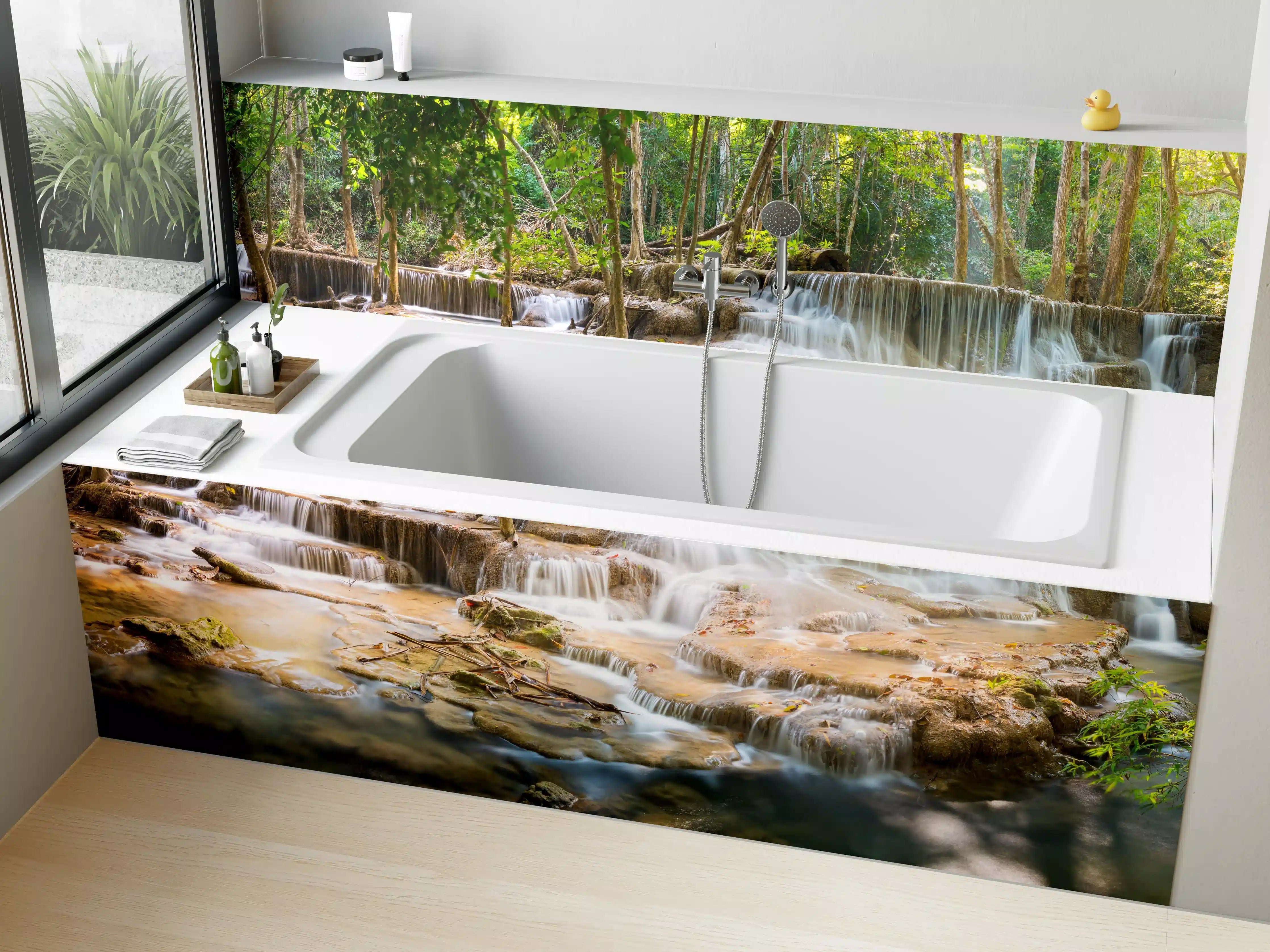 Badewannen-Rückwand - Grüner Wasserfall im Wald