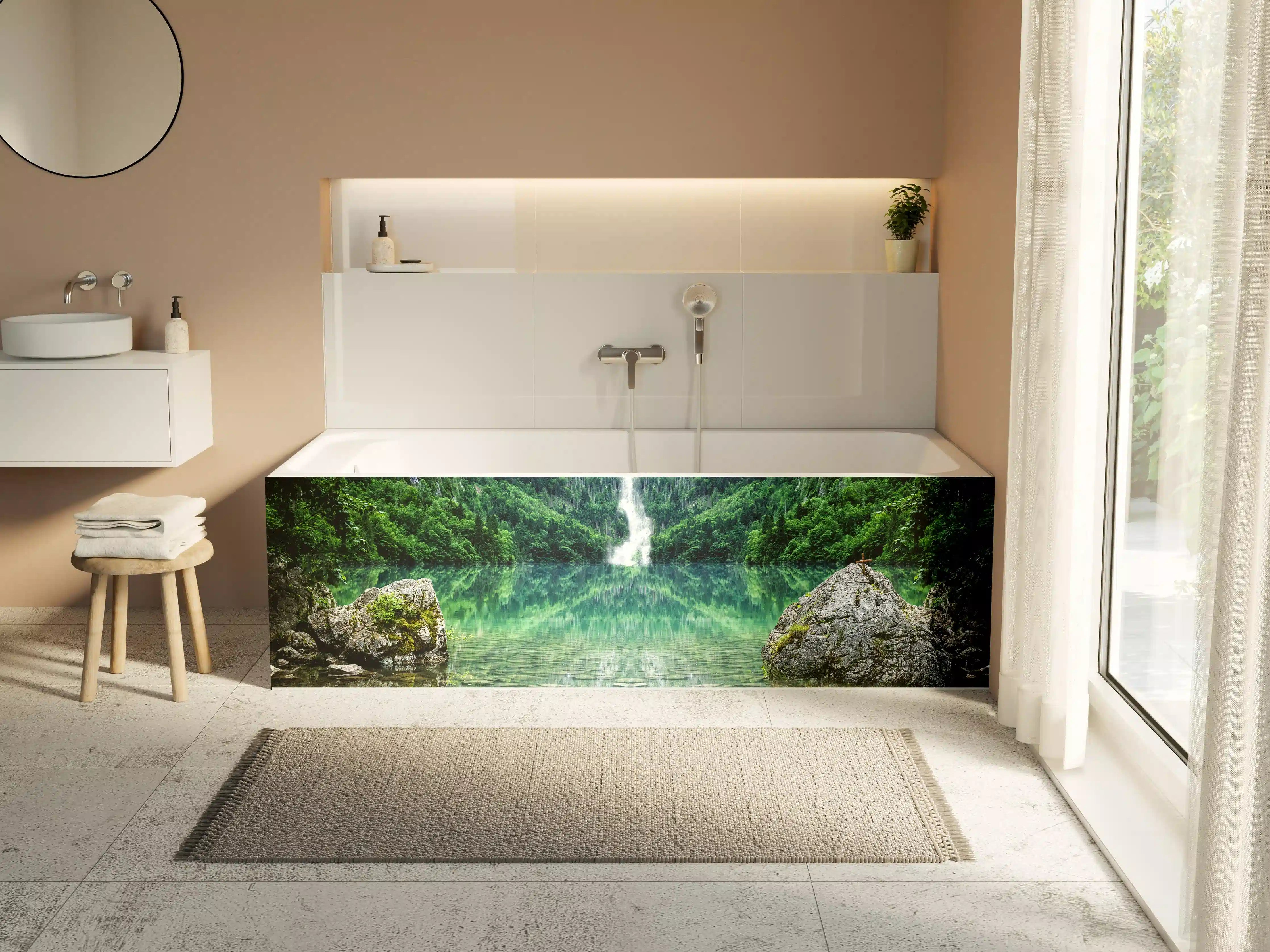 Badewannen-Rückwand - Grüner Wasserfall inmitten der Natur