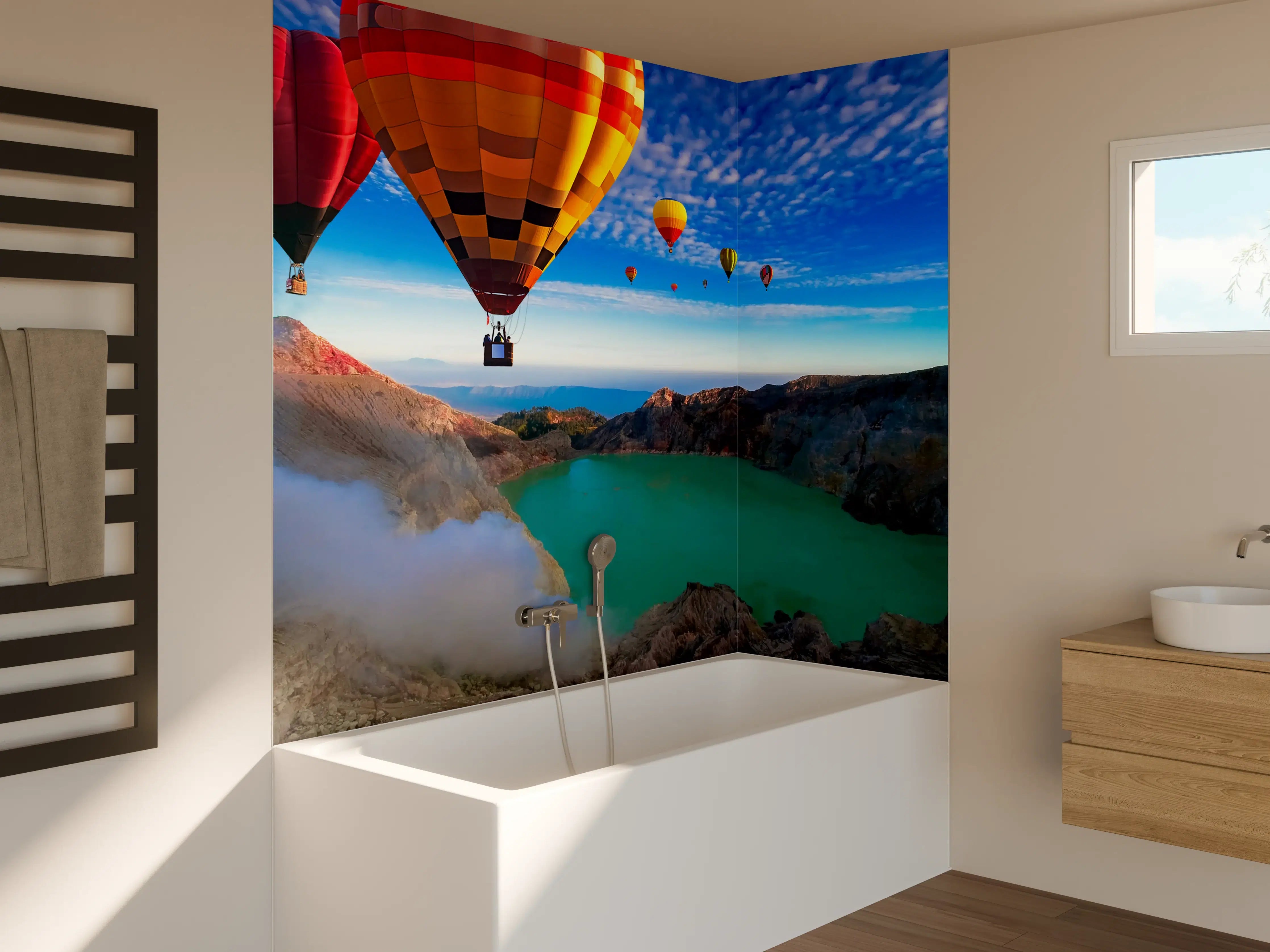 Badewannen-Rückwand - Heißluftballons über dem Krater Kawah Ijen