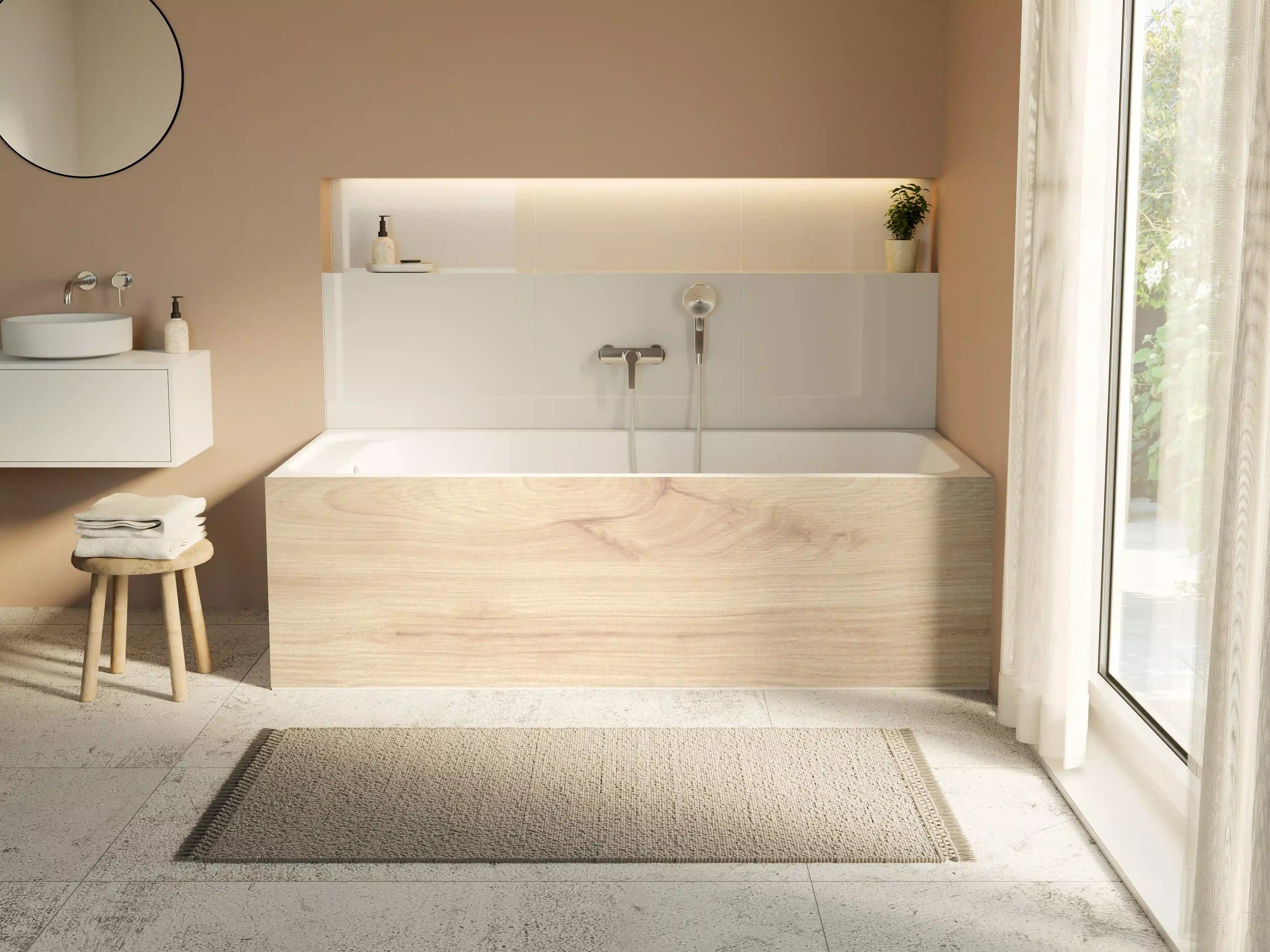 Badewannen-Rückwand - Helle Holzstruktur mit natürlicher Maserung