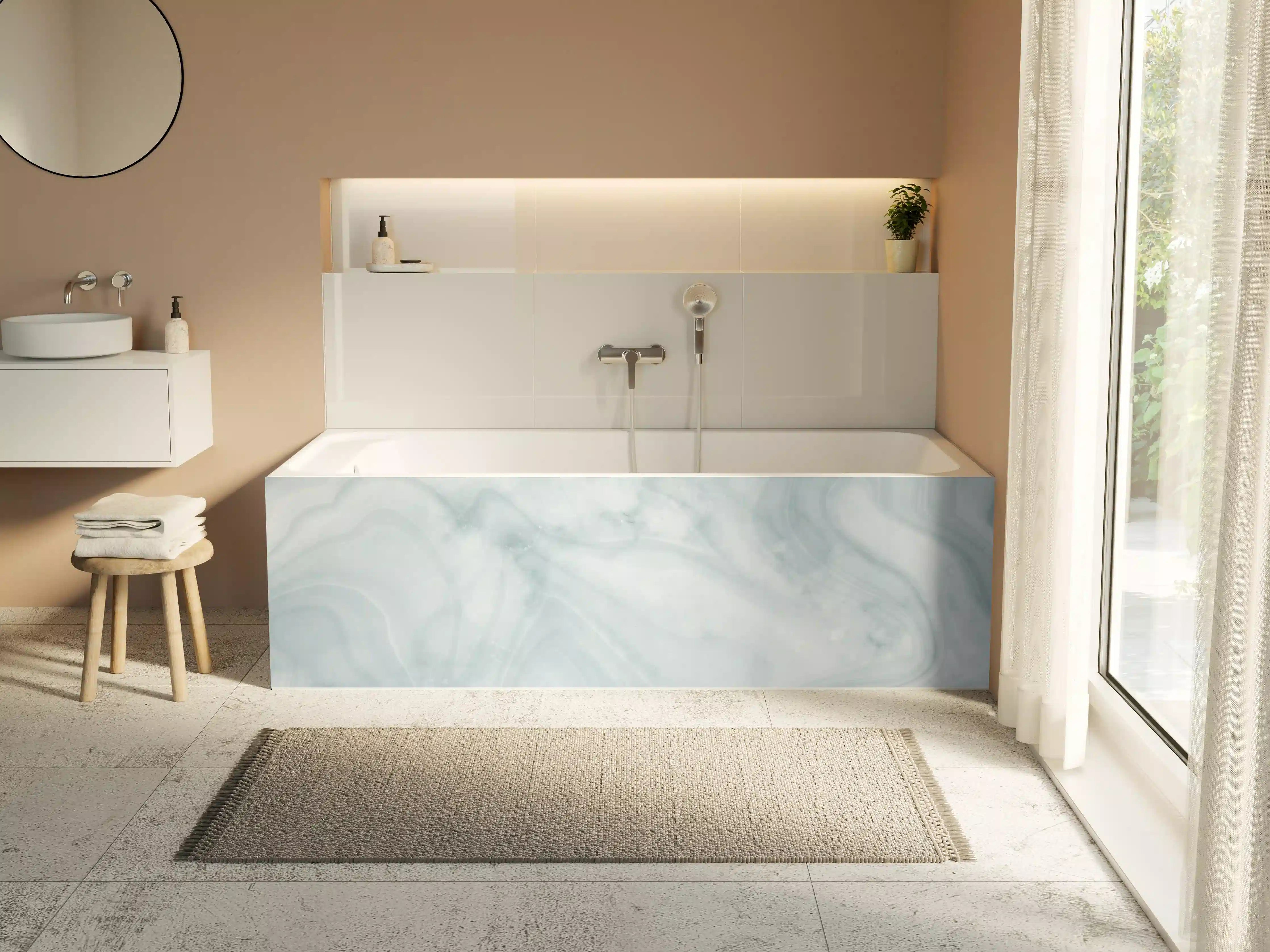 Badewannen-Rückwand - Helle bläuliche Marmor Textur