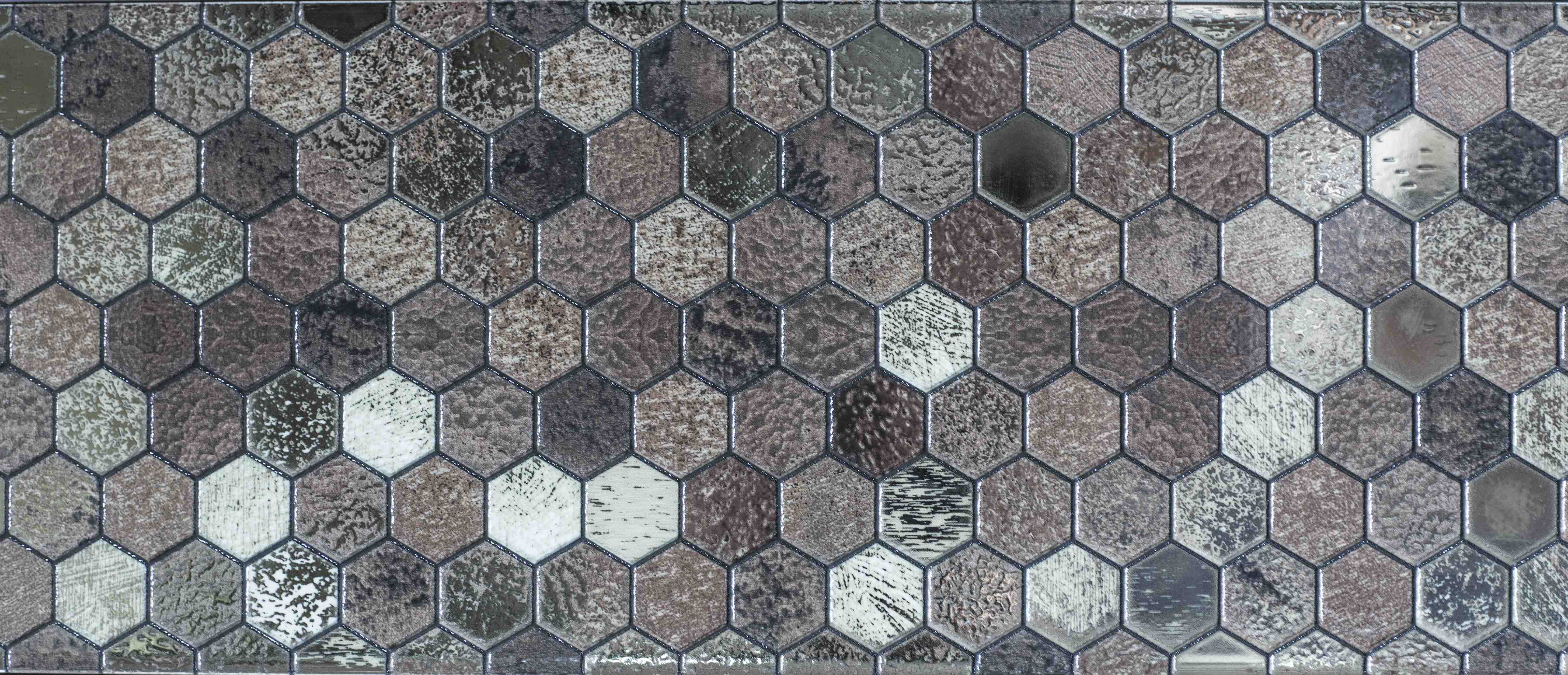 Badewannen-Rückwand-Hexagonale Fliesenmuster mit Naturstein-Optik