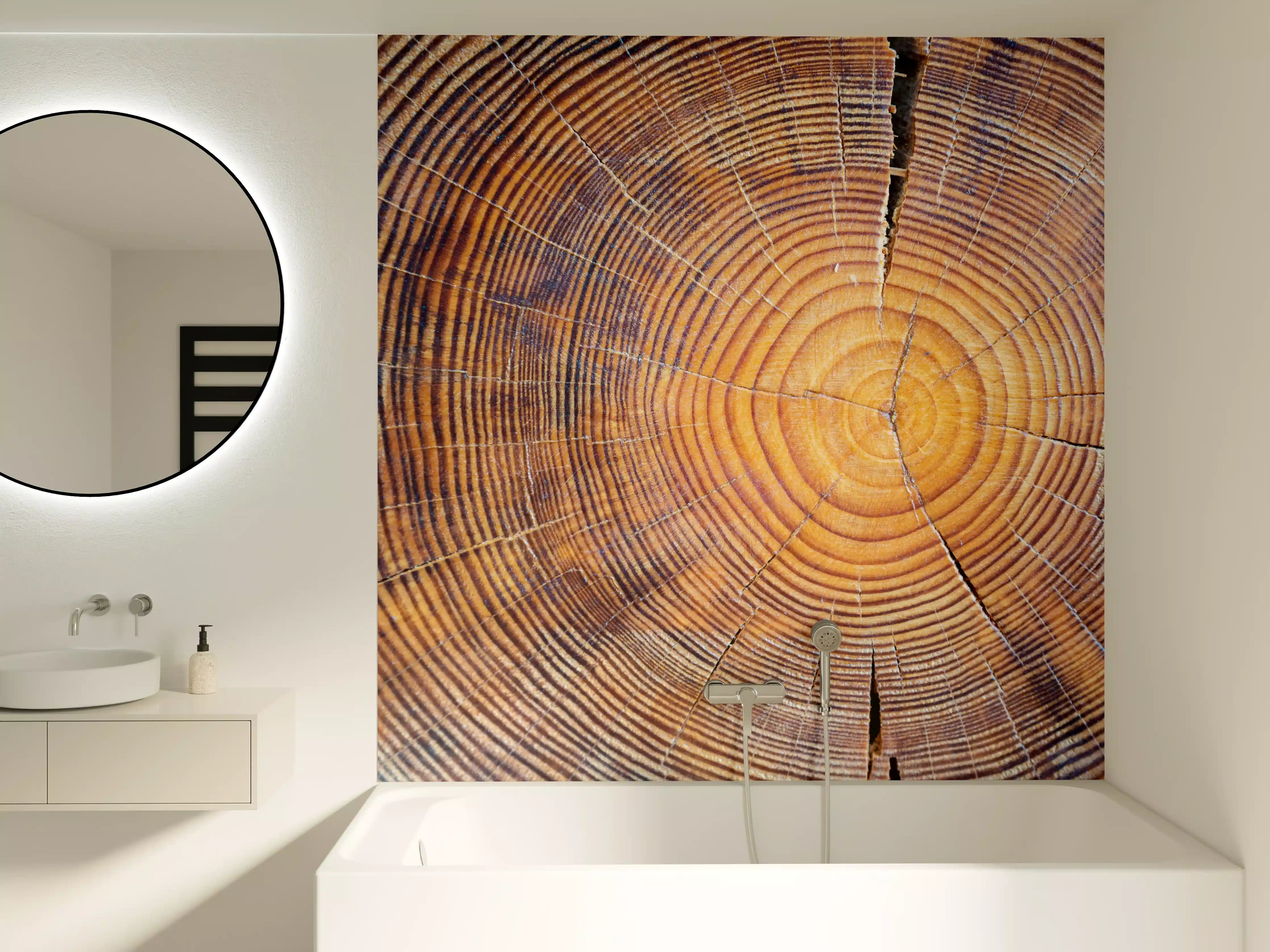 Badewannen-Rückwand - Holzstruktur Nahaufnahme in warmen Tönen