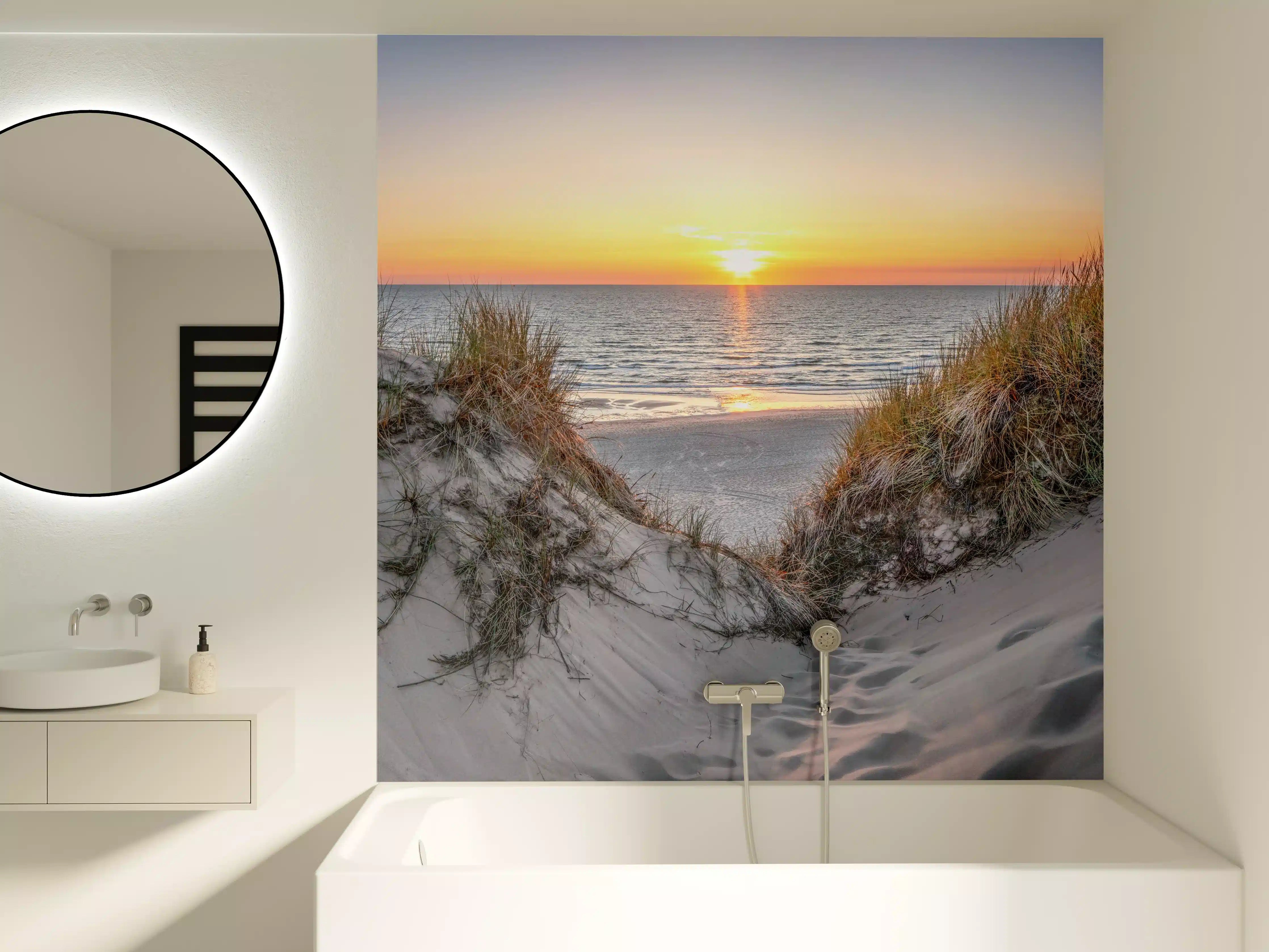 Badewannen-Rückwand - Idyllischer Sonnenuntergang am Strand