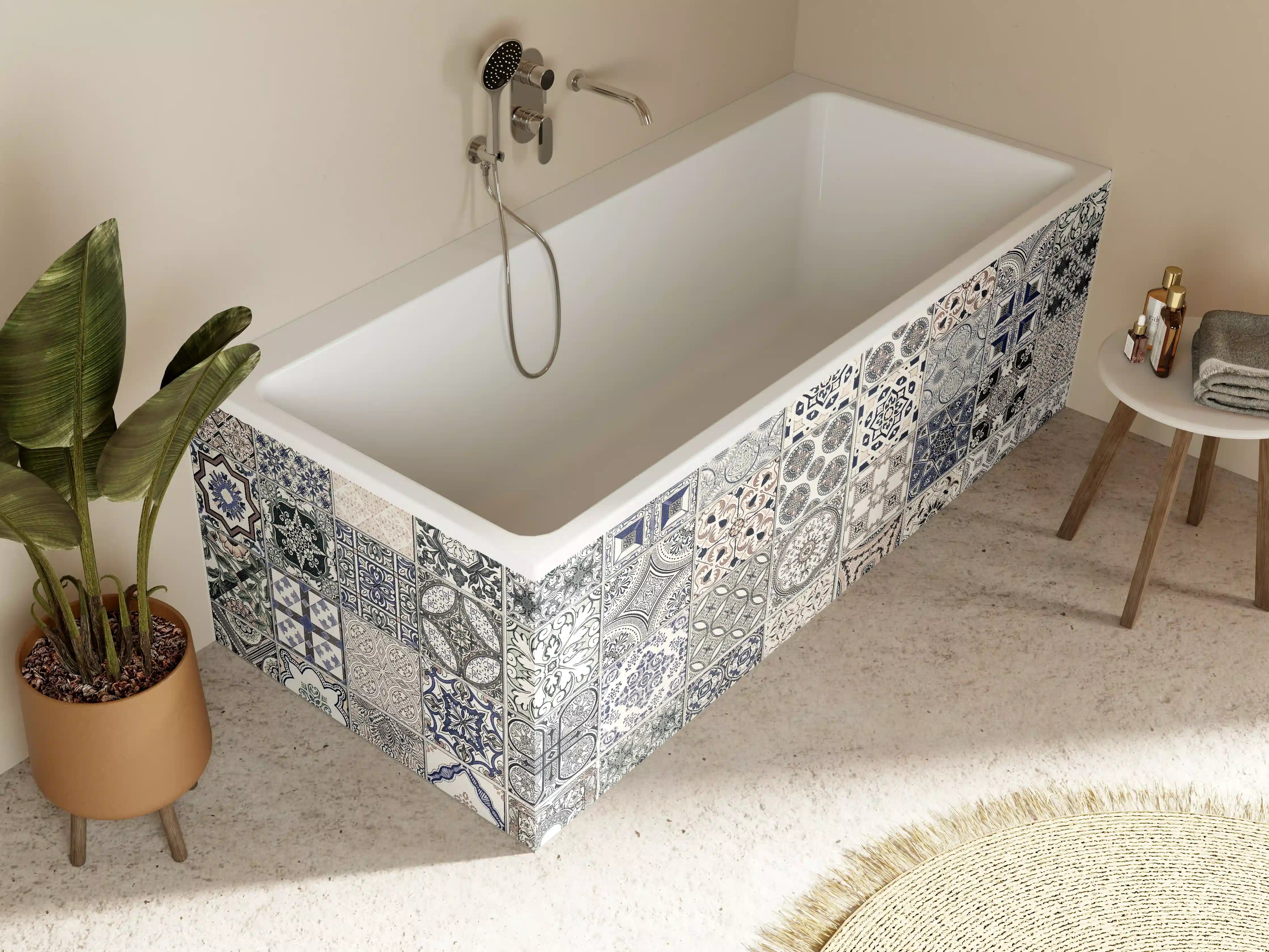 Badewannen-Rückwand - Keramik-Patchwork im arabischen Stil