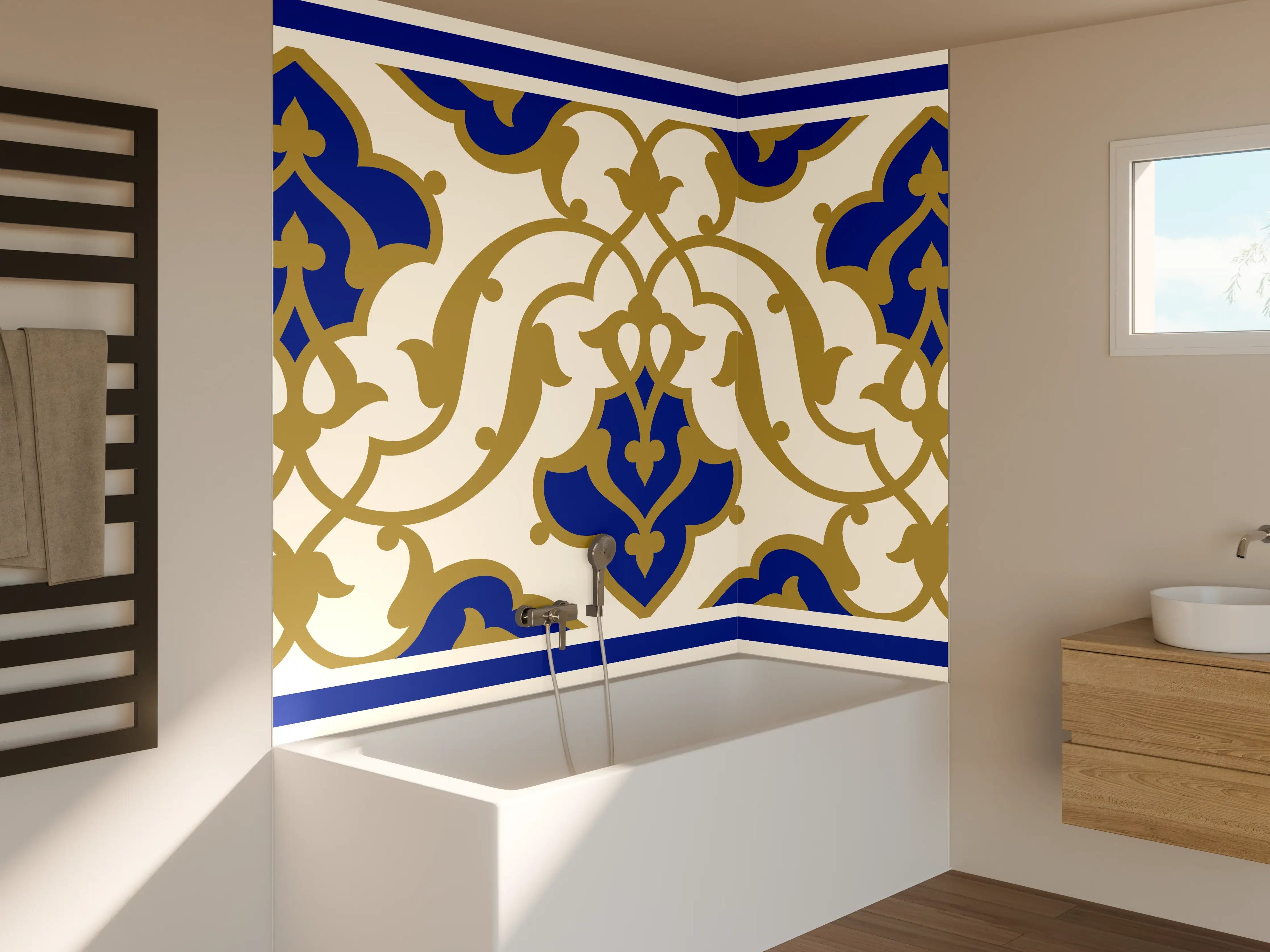Badewannen-Rückwand - Klassischer Fliesenmuster in Blau-Gold