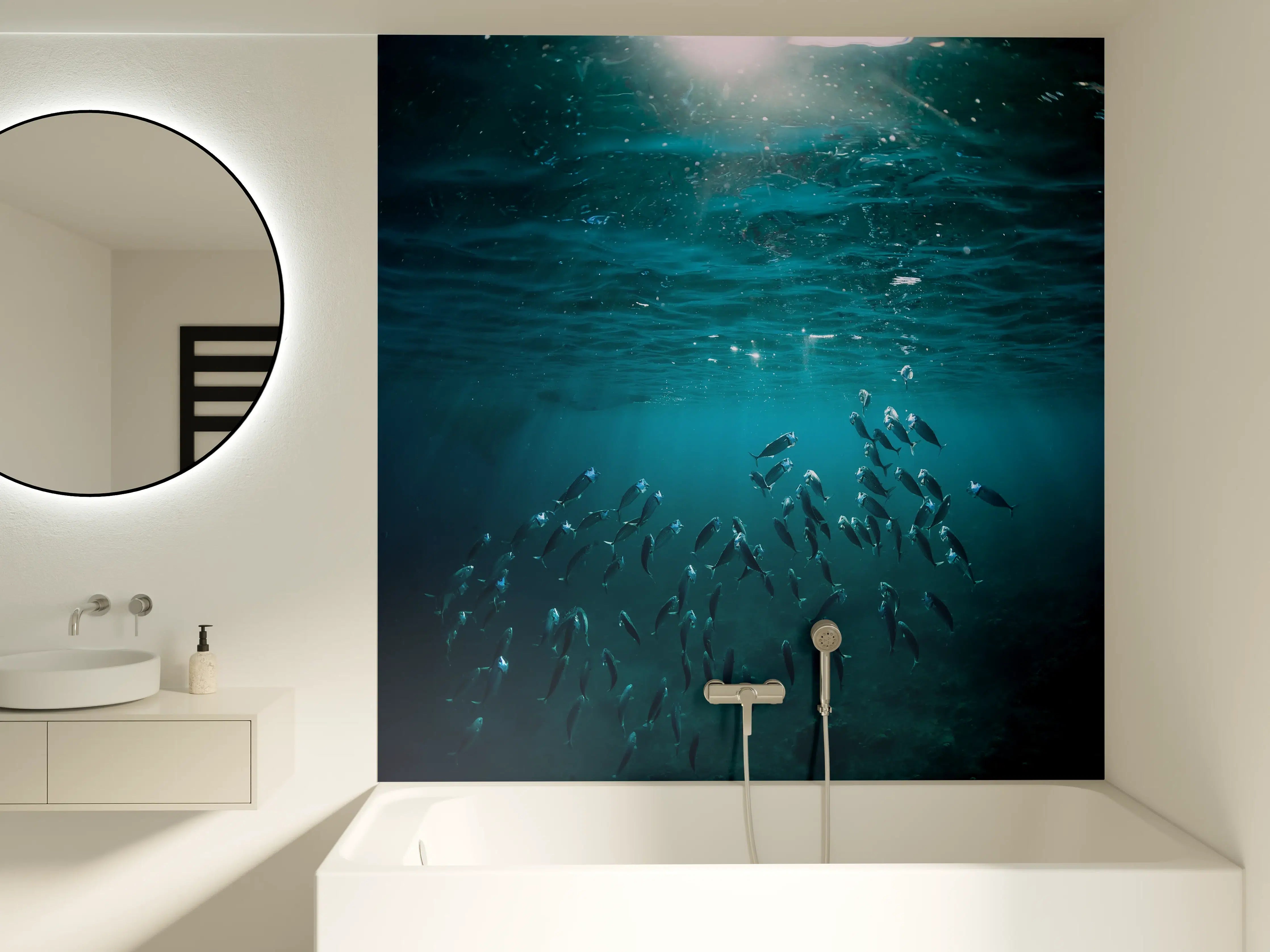 Badewannen-Rückwand - Kleiner Fischschwarm Unterwasser