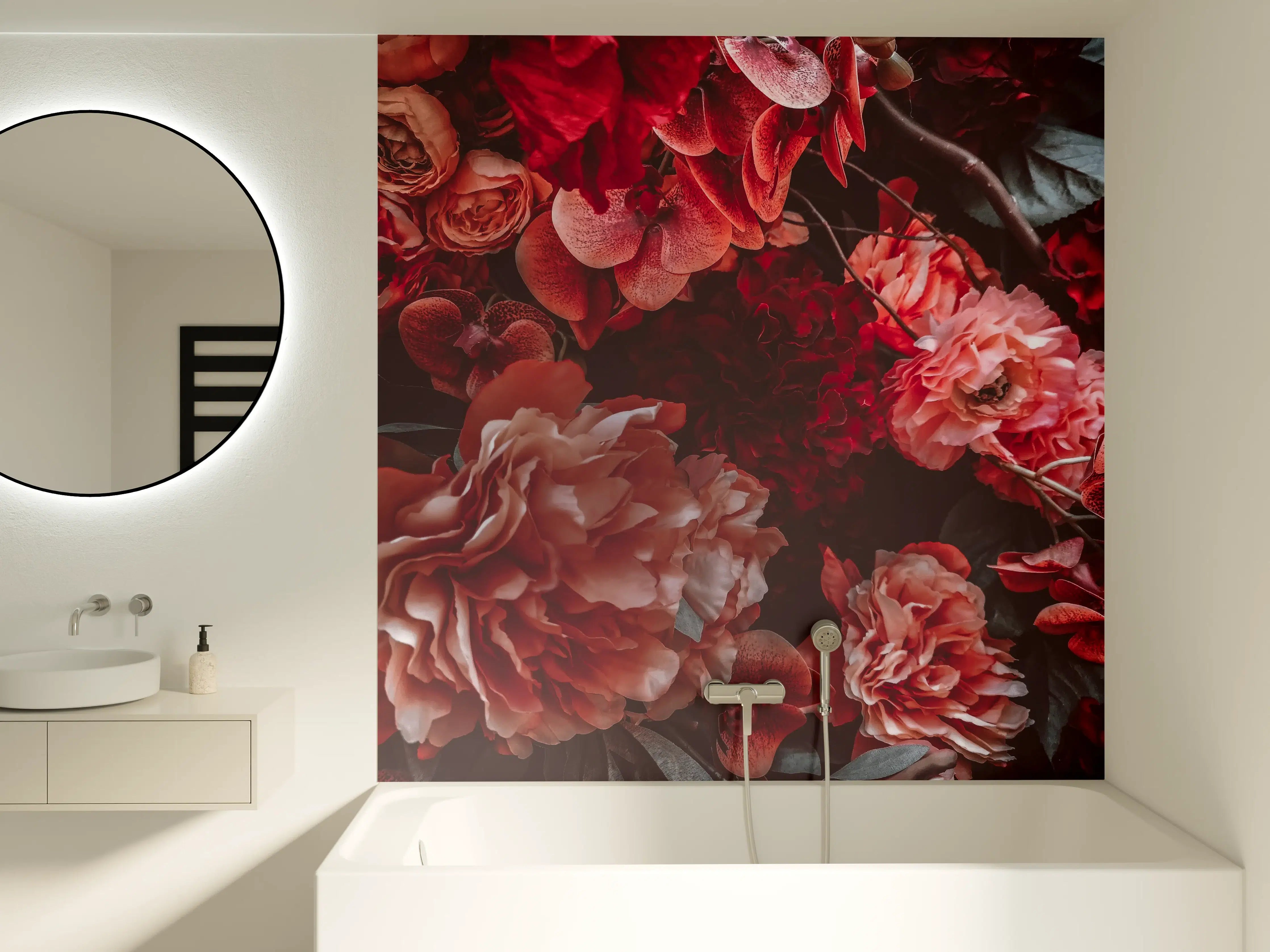 Badewannen-Rückwand - Künstliche rötliche Blumen