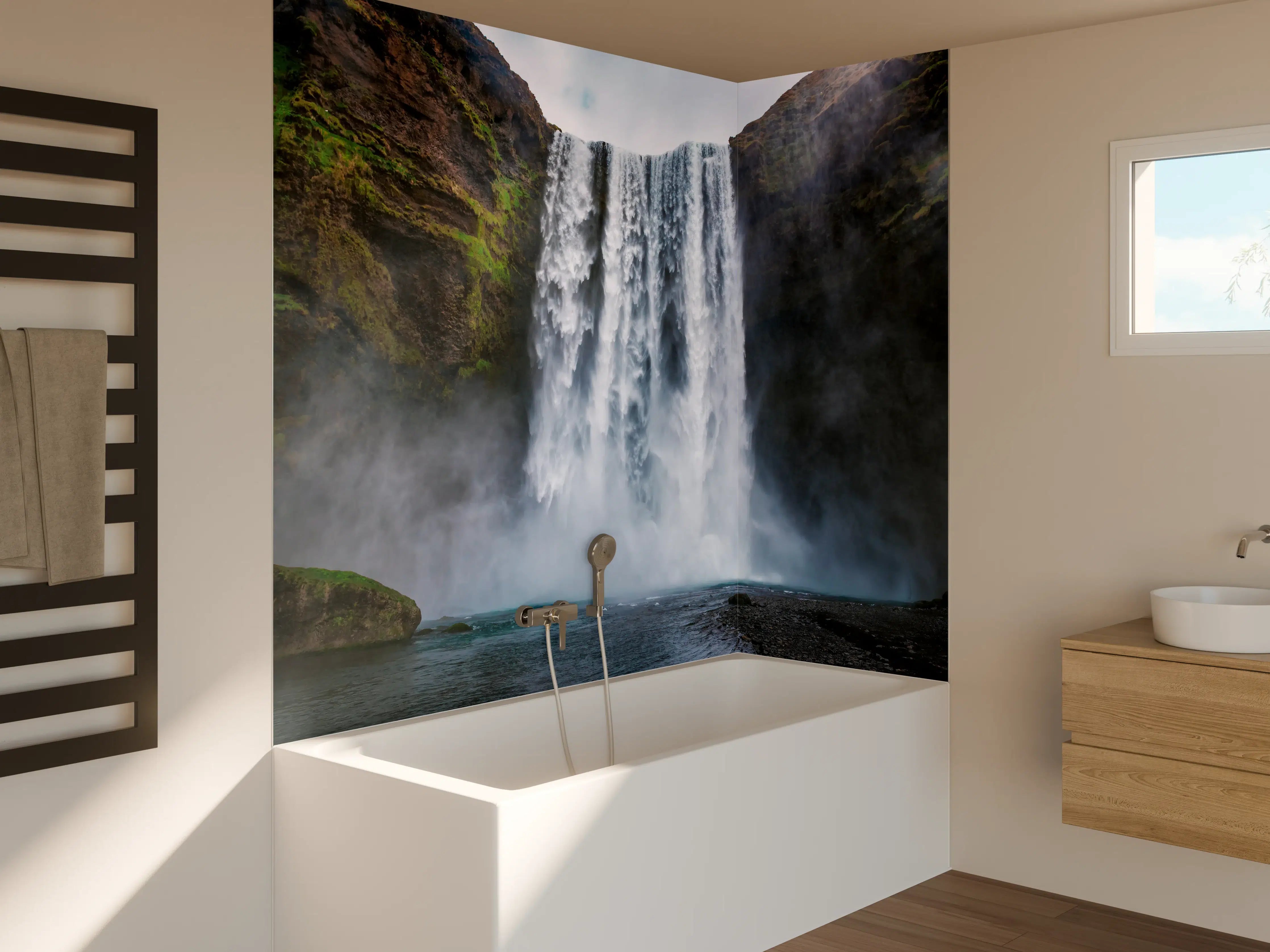 Badewannen-Rückwand - Majestatischer Wasserfall mit Nebelschwaden