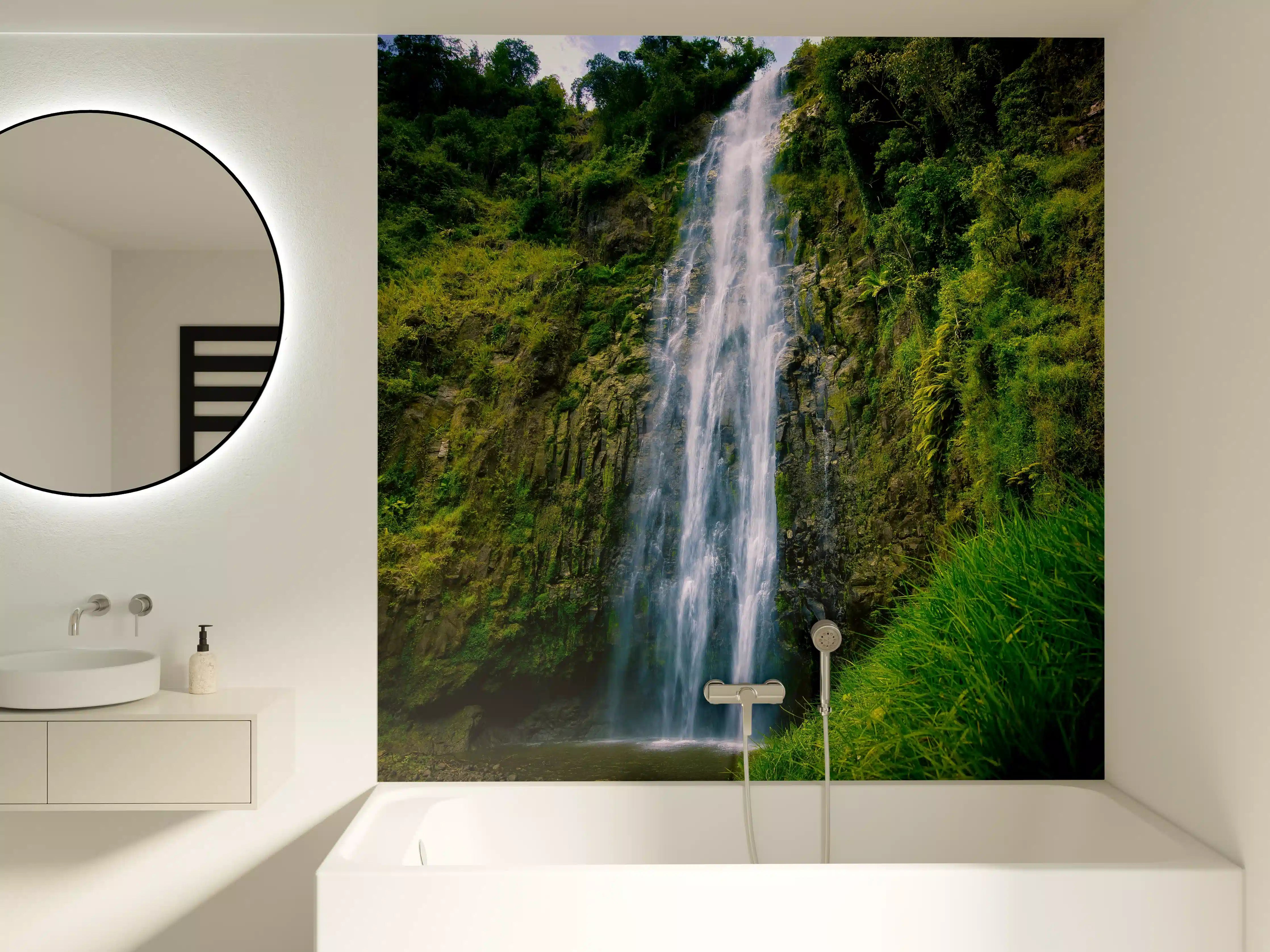 Badewannen-Rückwand - Materuni Waterfall