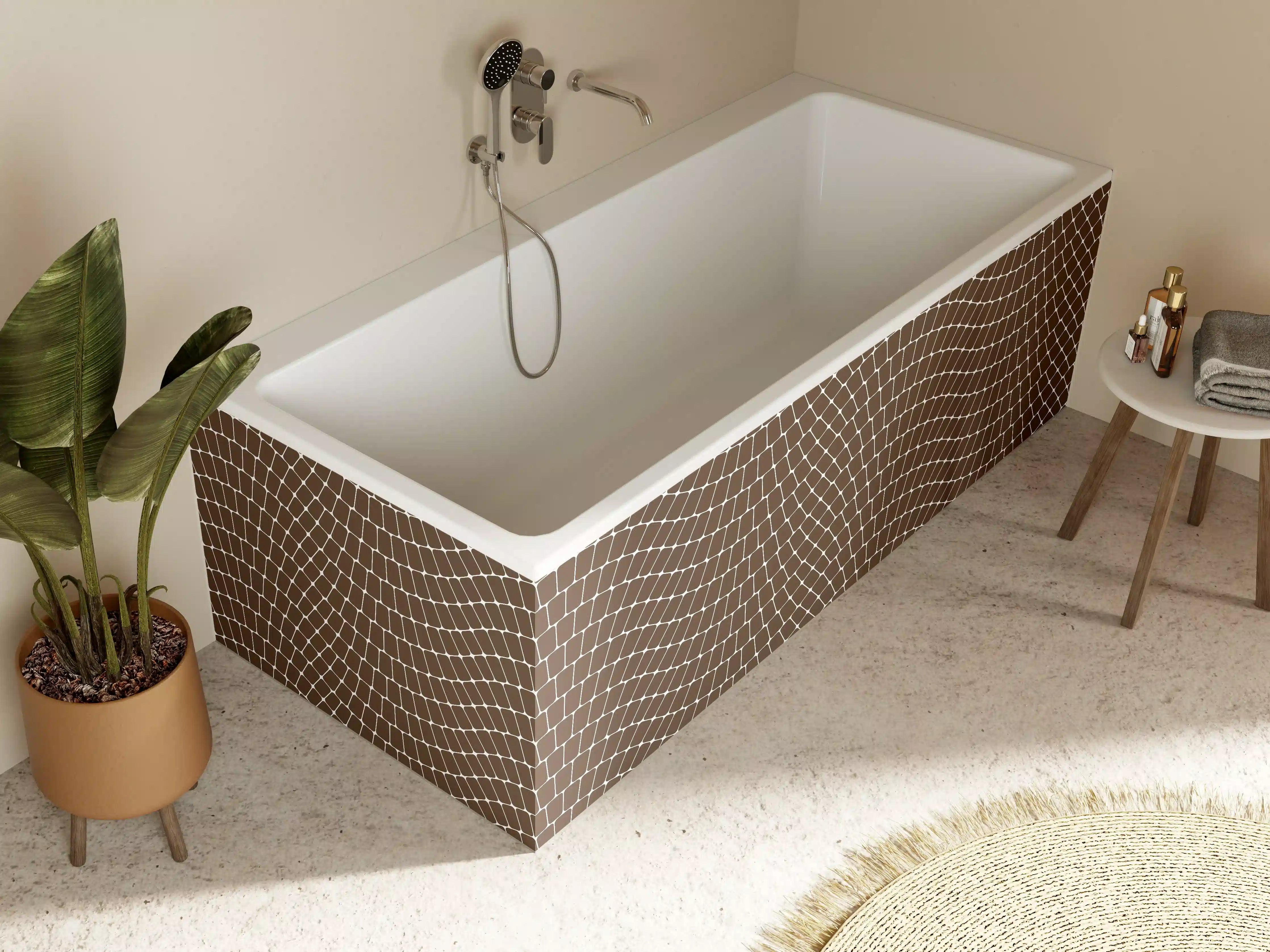 Badewannen-Rückwand - Musterhafte Mosaik-Textur in Braun
