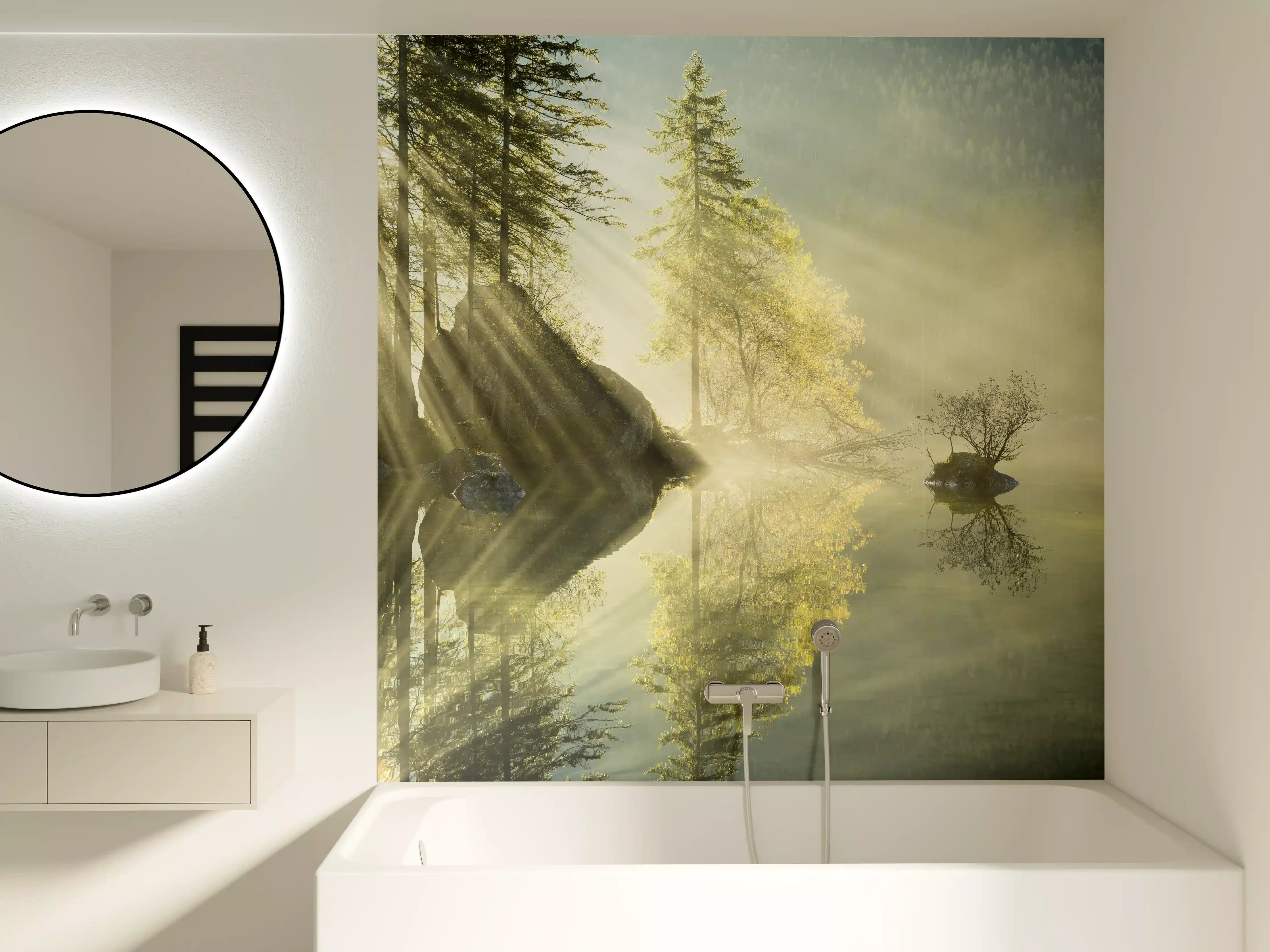 Badewannen-Rückwand - Nebeliger Waldsee bei Sonnenaufgang